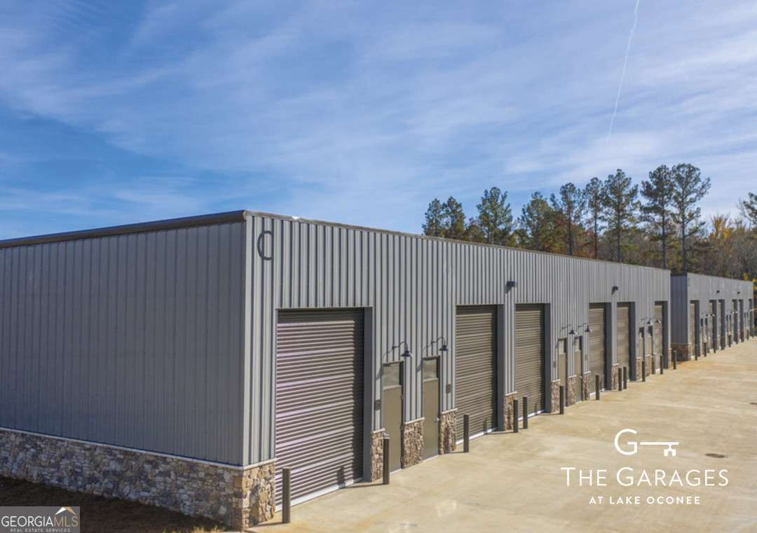 1040 Park Court # J6