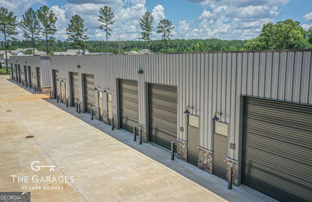 1040 Park Court # J6