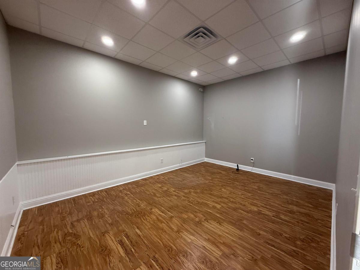 170 Scott Road SUITE 3