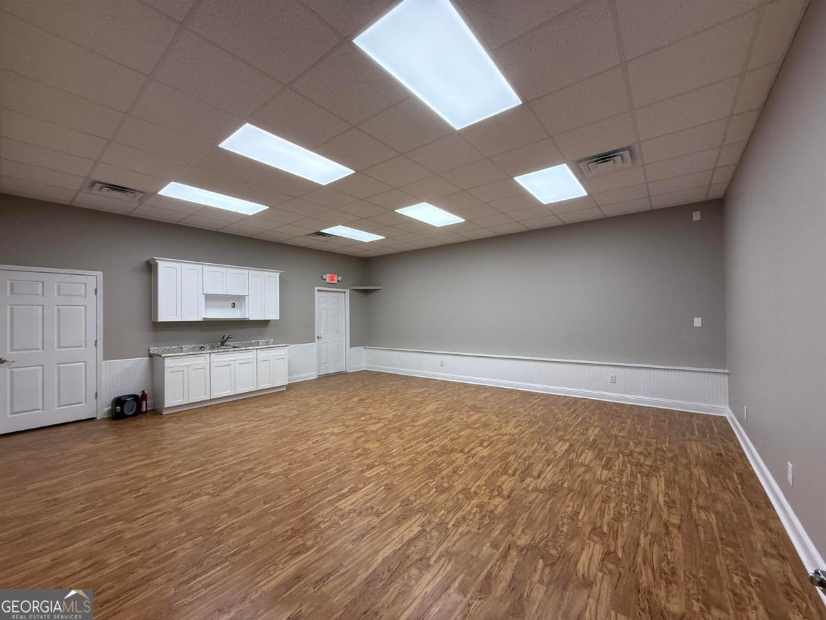 170 Scott Road SUITE 3