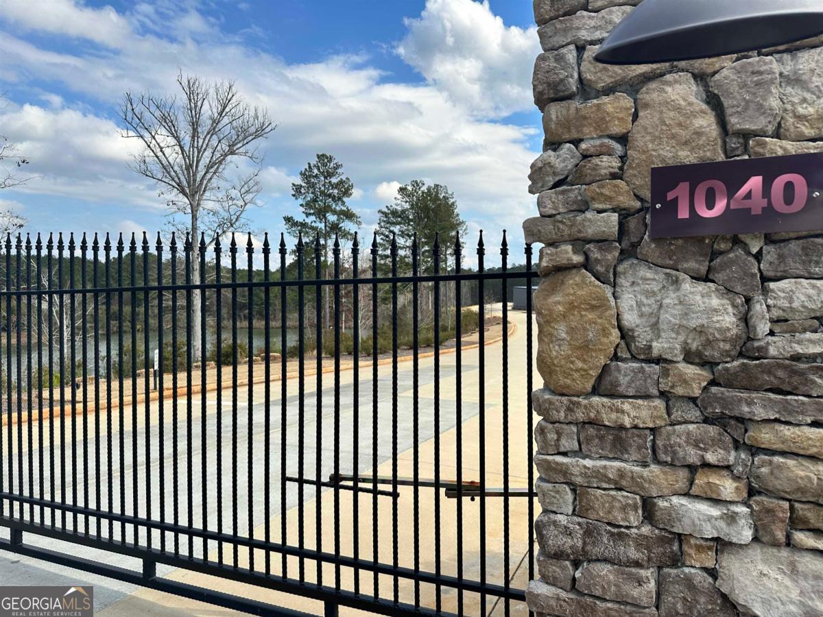 1040 Park Court # B4