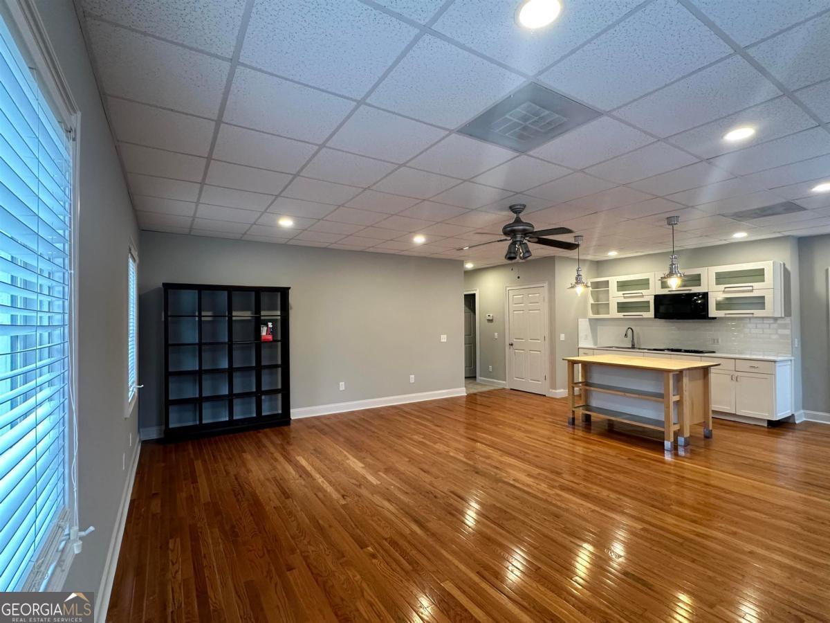 1051 Parkside Commons SUITE 203