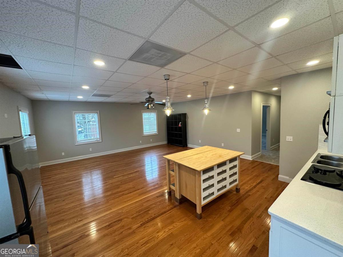 1051 Parkside Commons SUITE 203