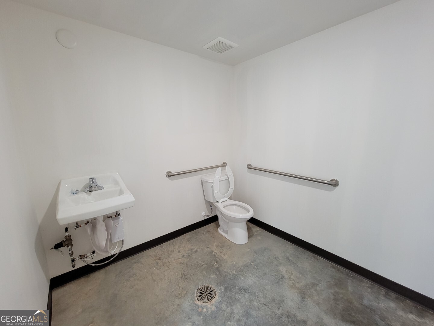 1040 Park Court # L6