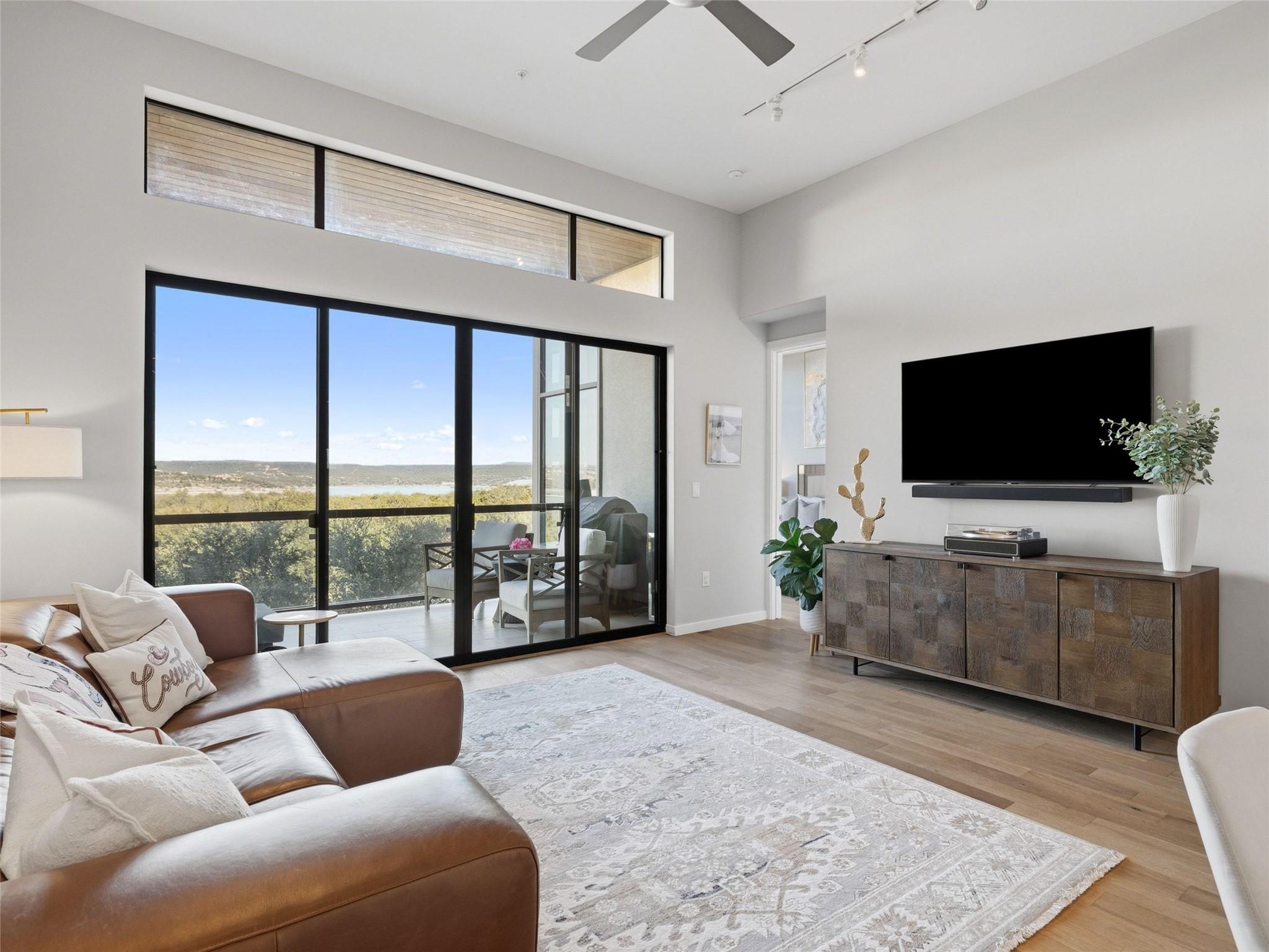 5921 Hi Line RD # 1303