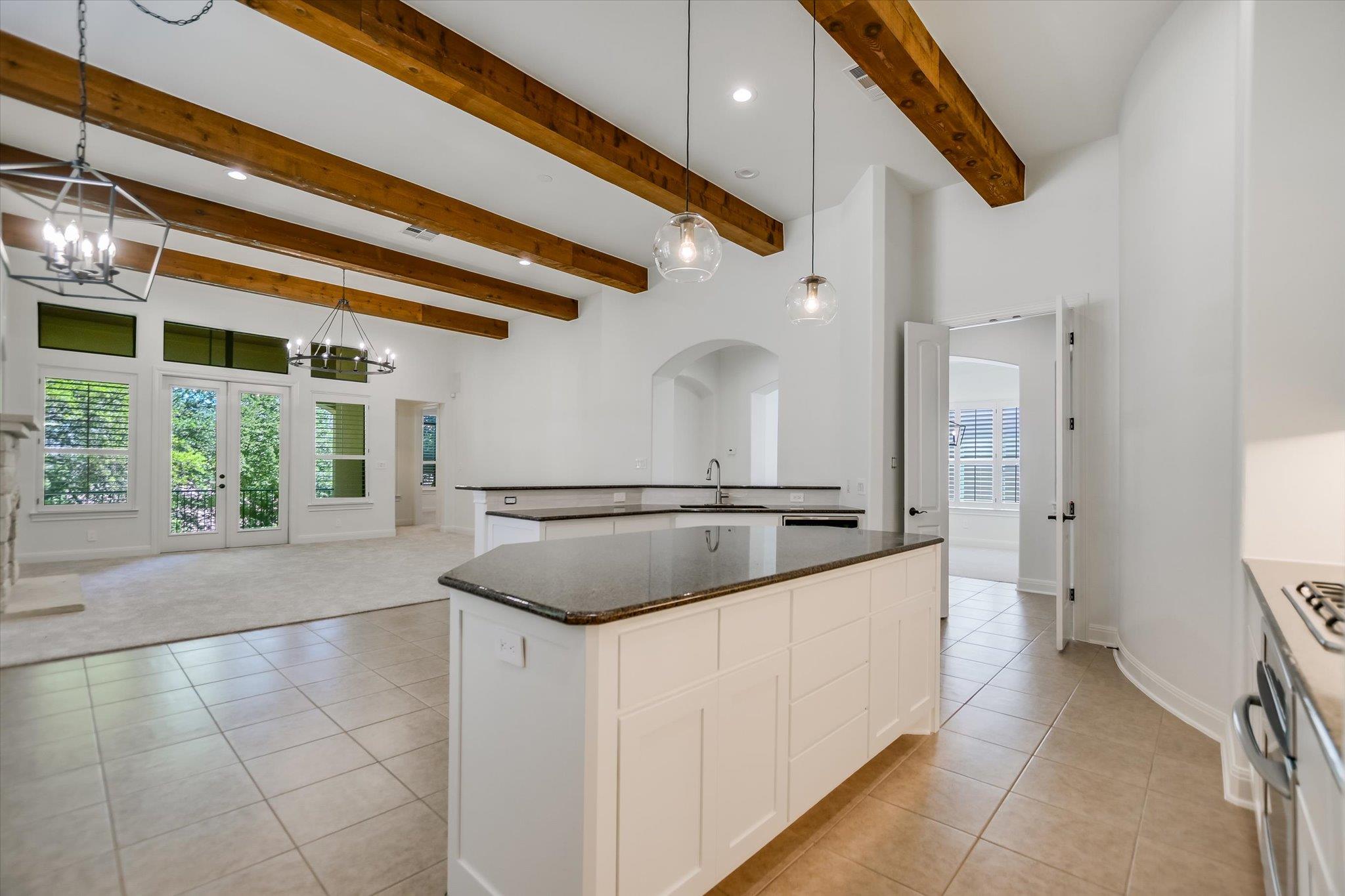 2617 University Club DR