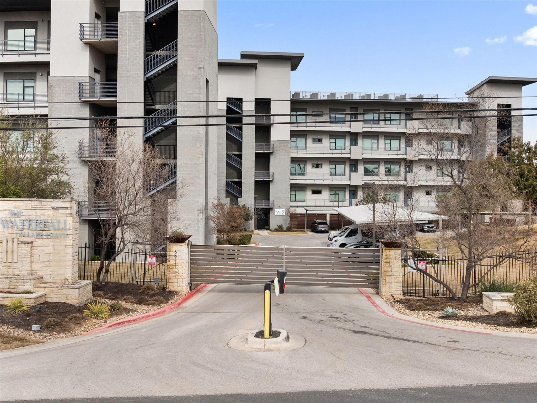 5921 Hi Line RD # 1303