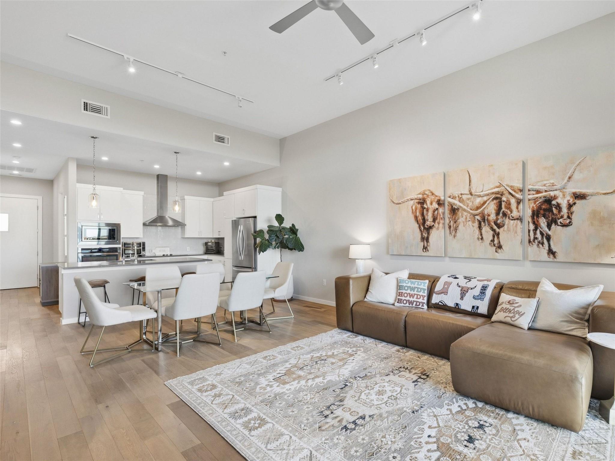 5921 Hi Line RD # 1303