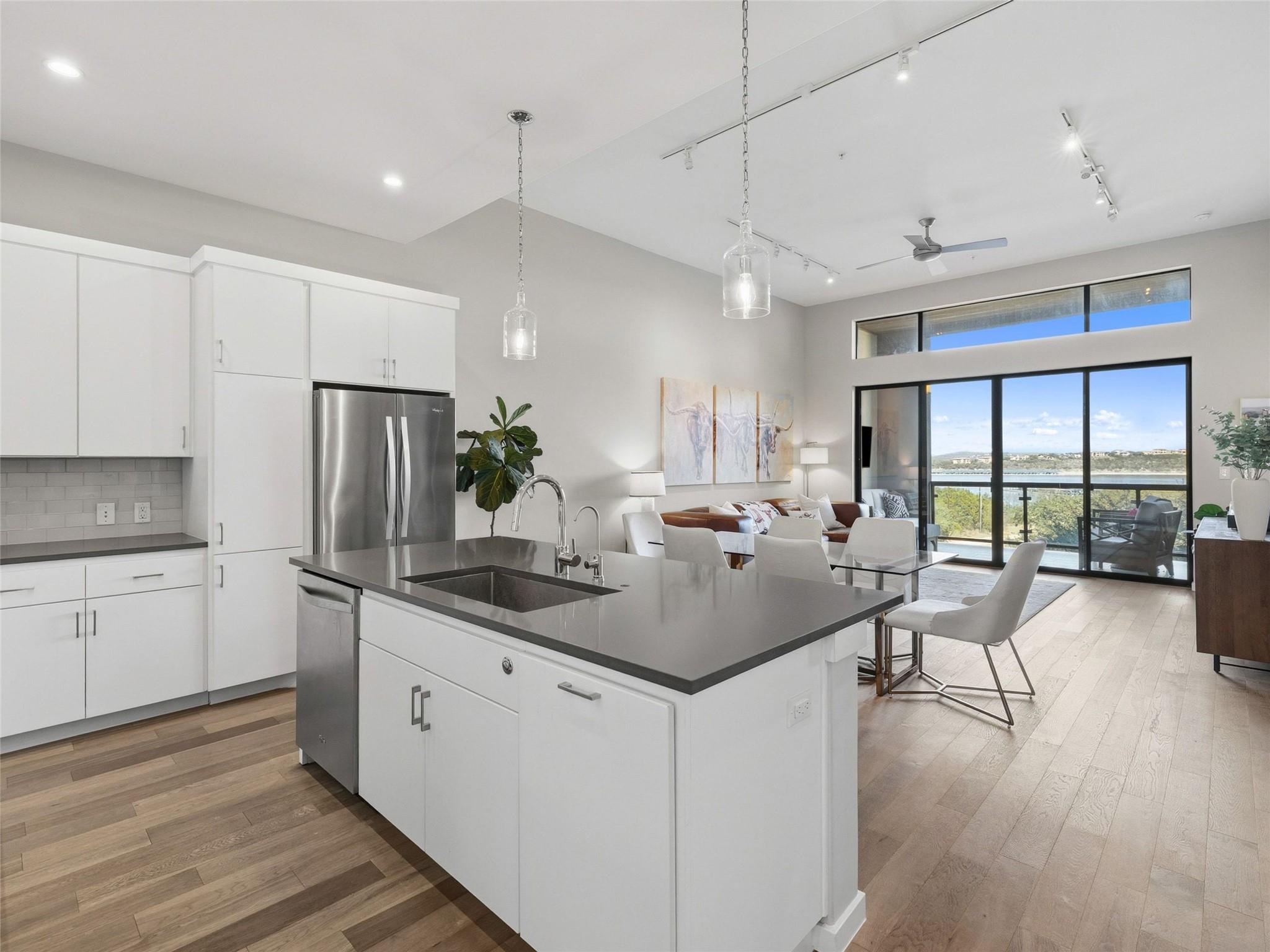 5921 Hi Line RD # 1303