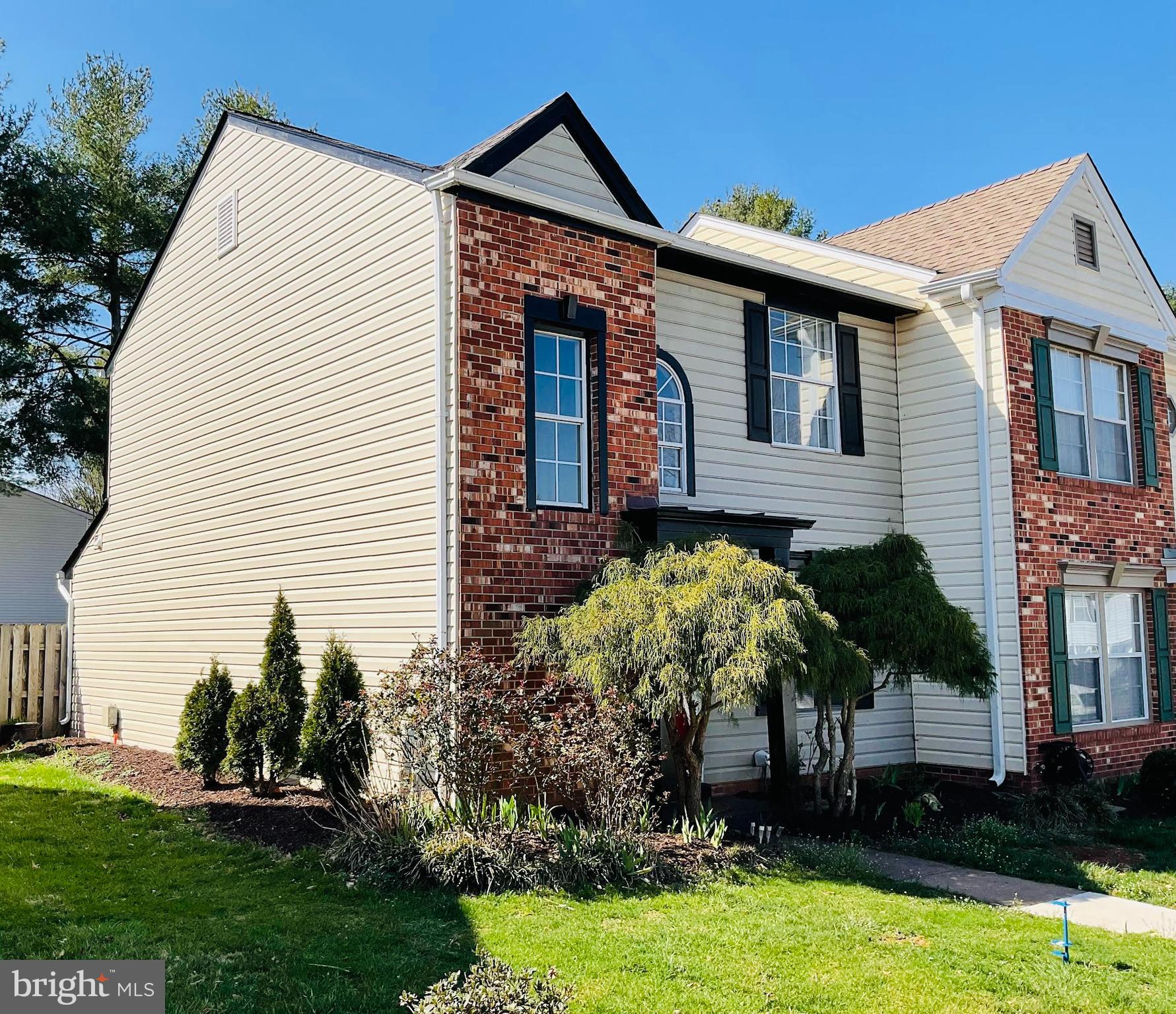 520 CROMWELL COURT