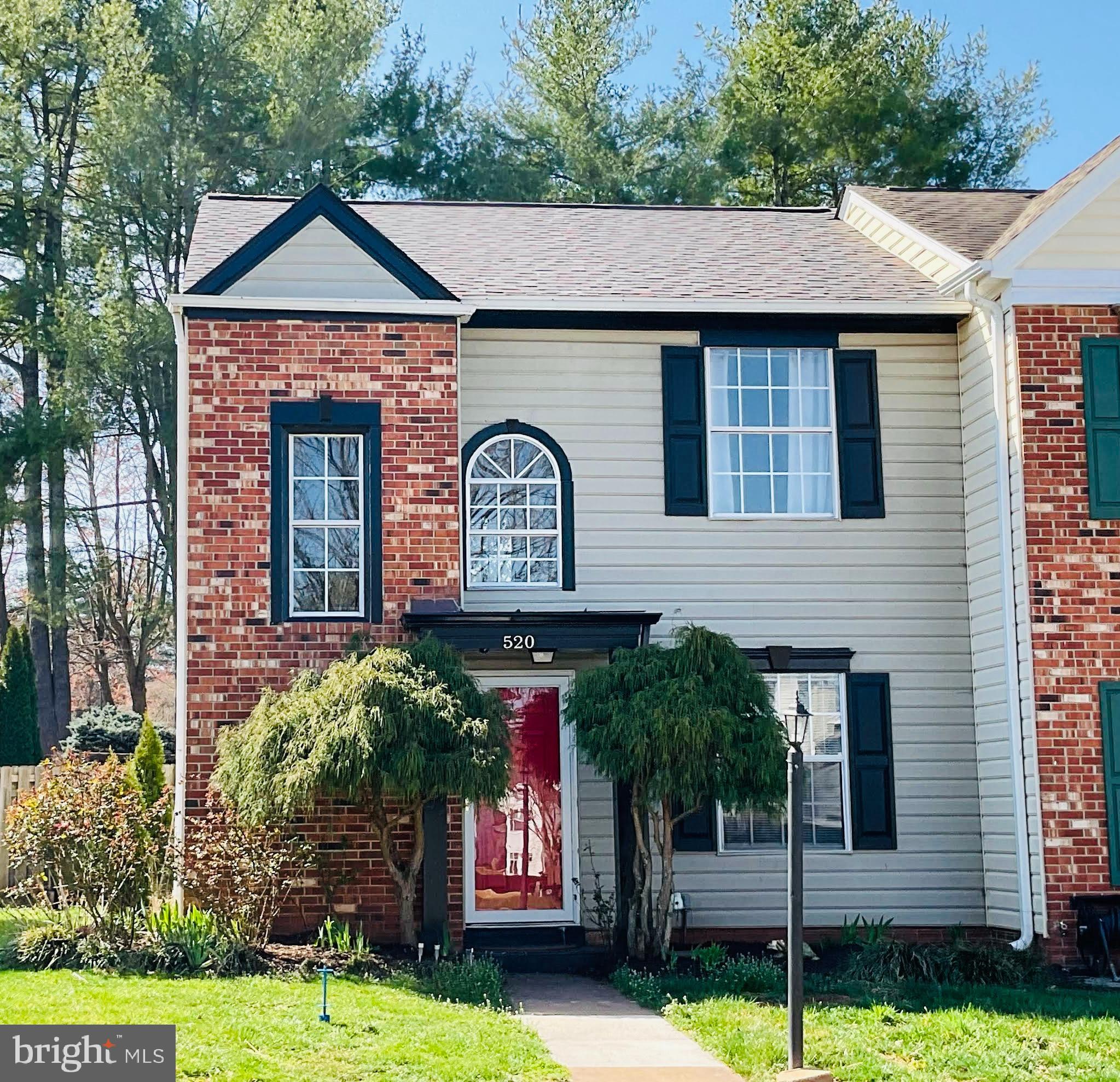 520 CROMWELL COURT