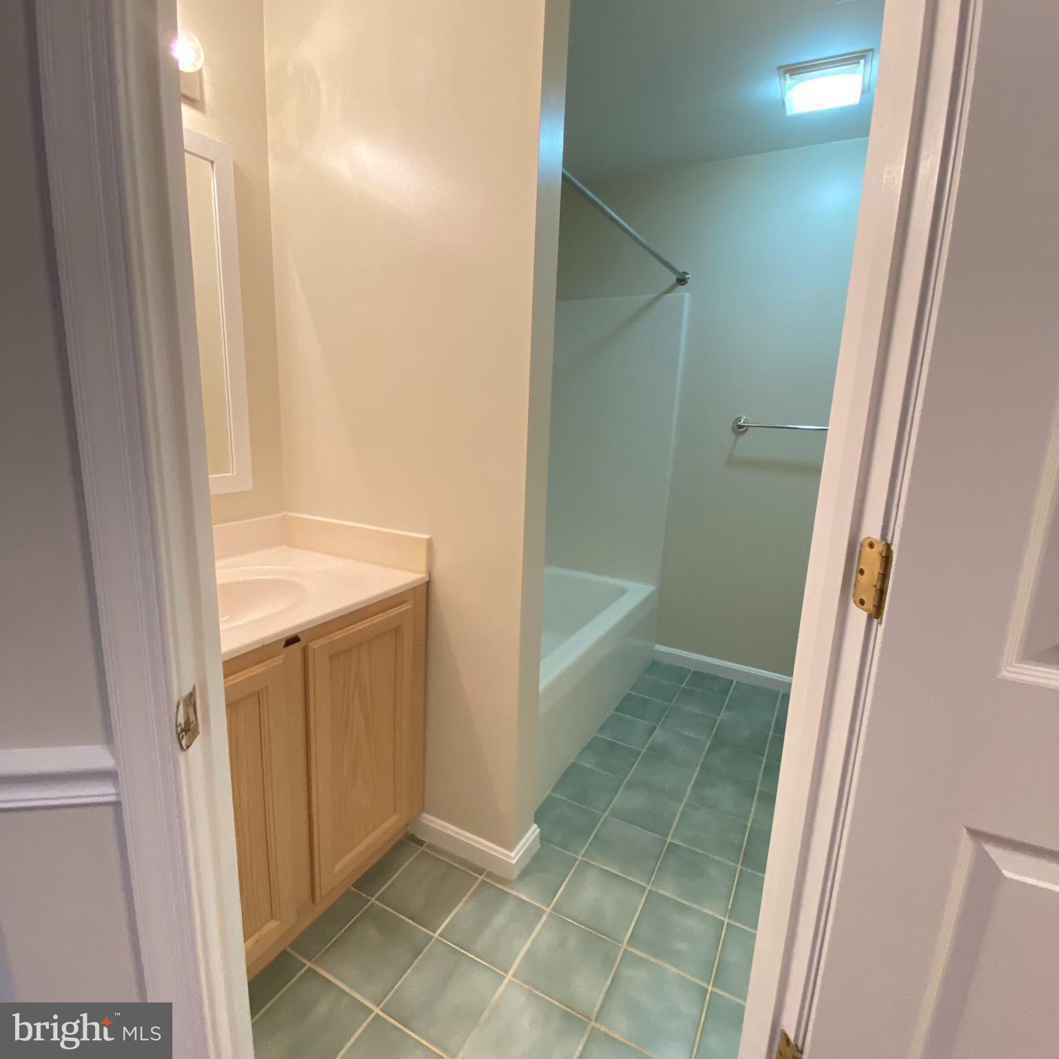 684 RIPPLEBROOK DRIVE