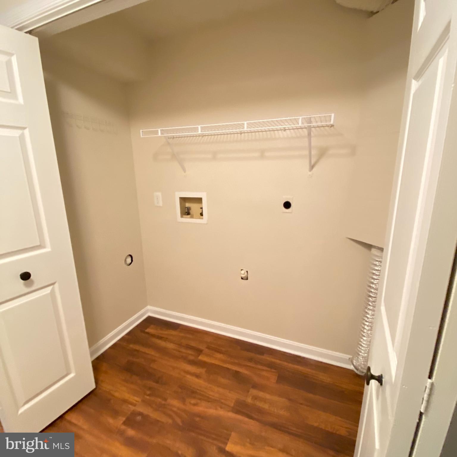 684 RIPPLEBROOK DRIVE