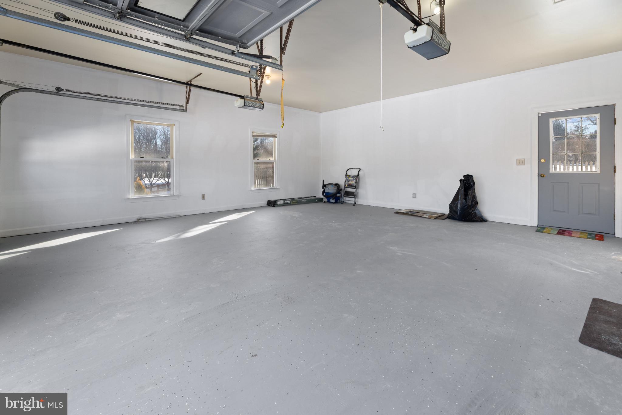 9176 WHITESTONE COURT