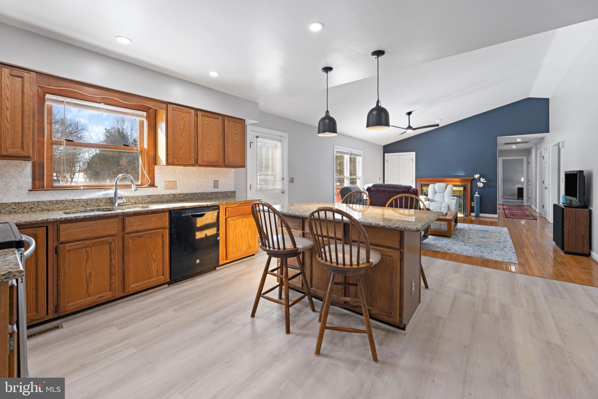 9176 WHITESTONE COURT