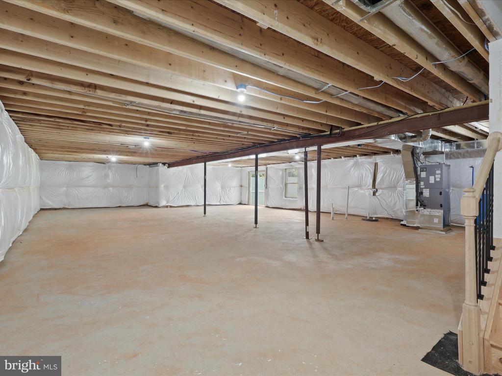15477 NORMAN ROAD