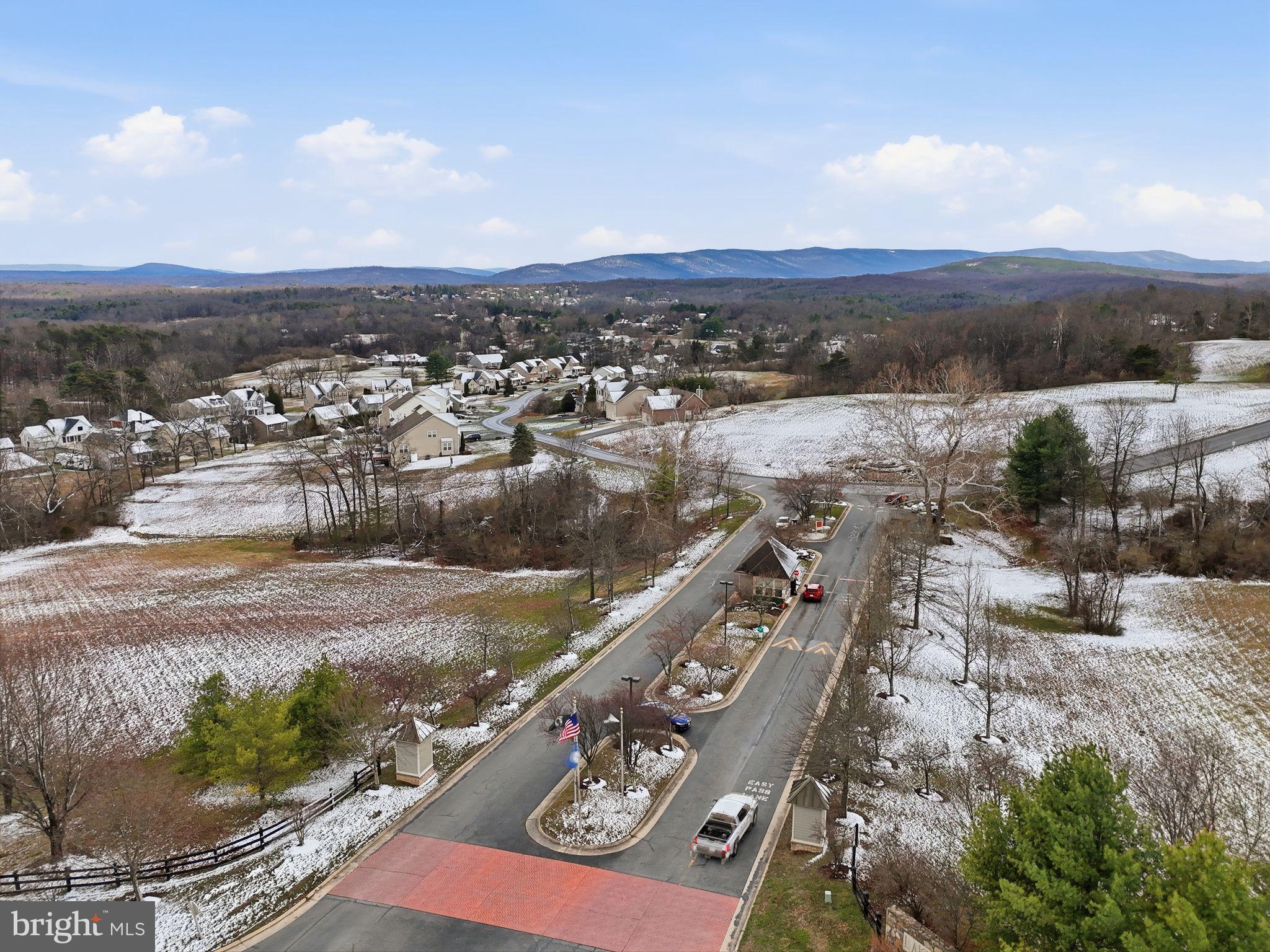 207 LAUREL DRIVE