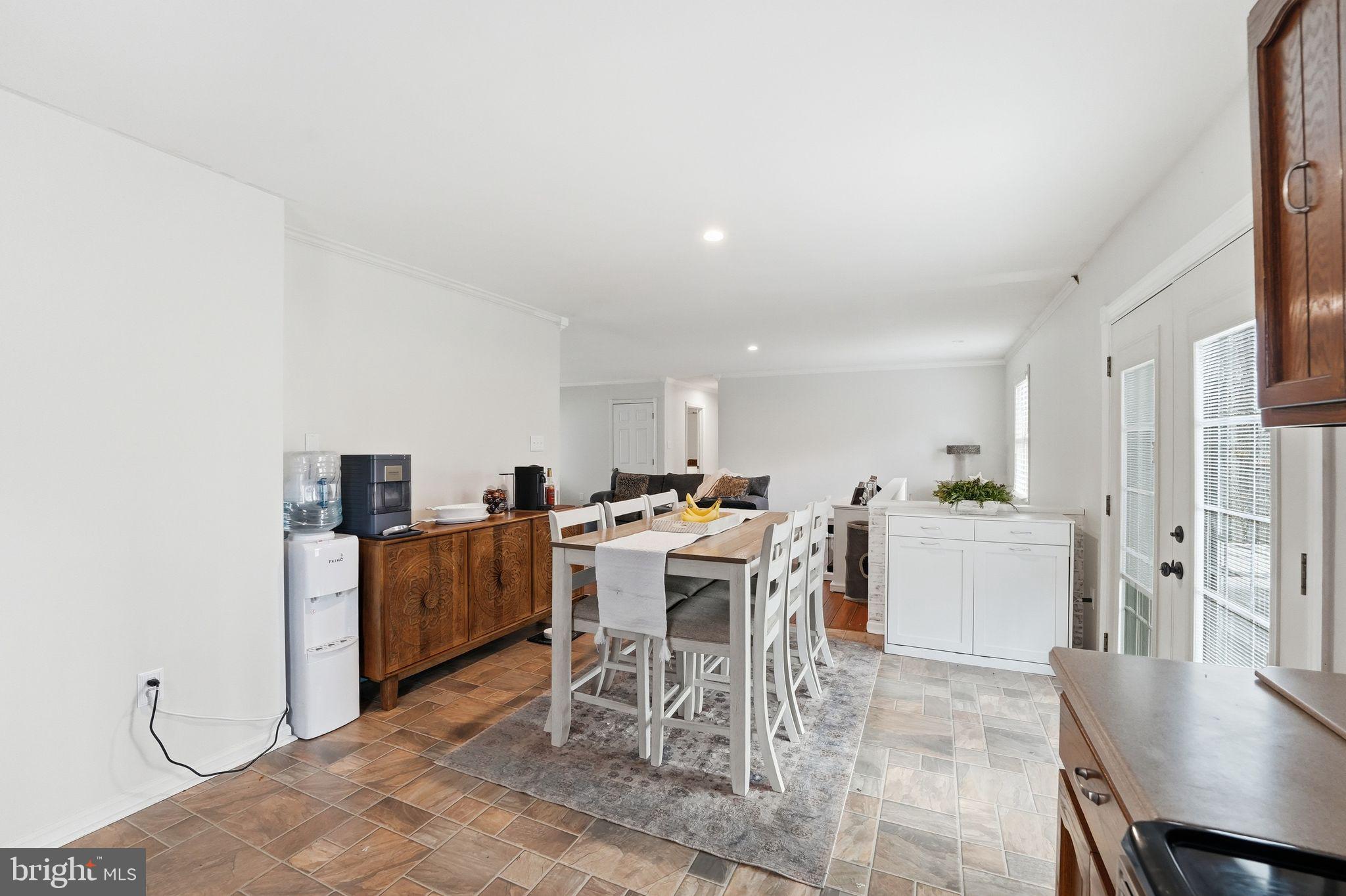 207 LAUREL DRIVE