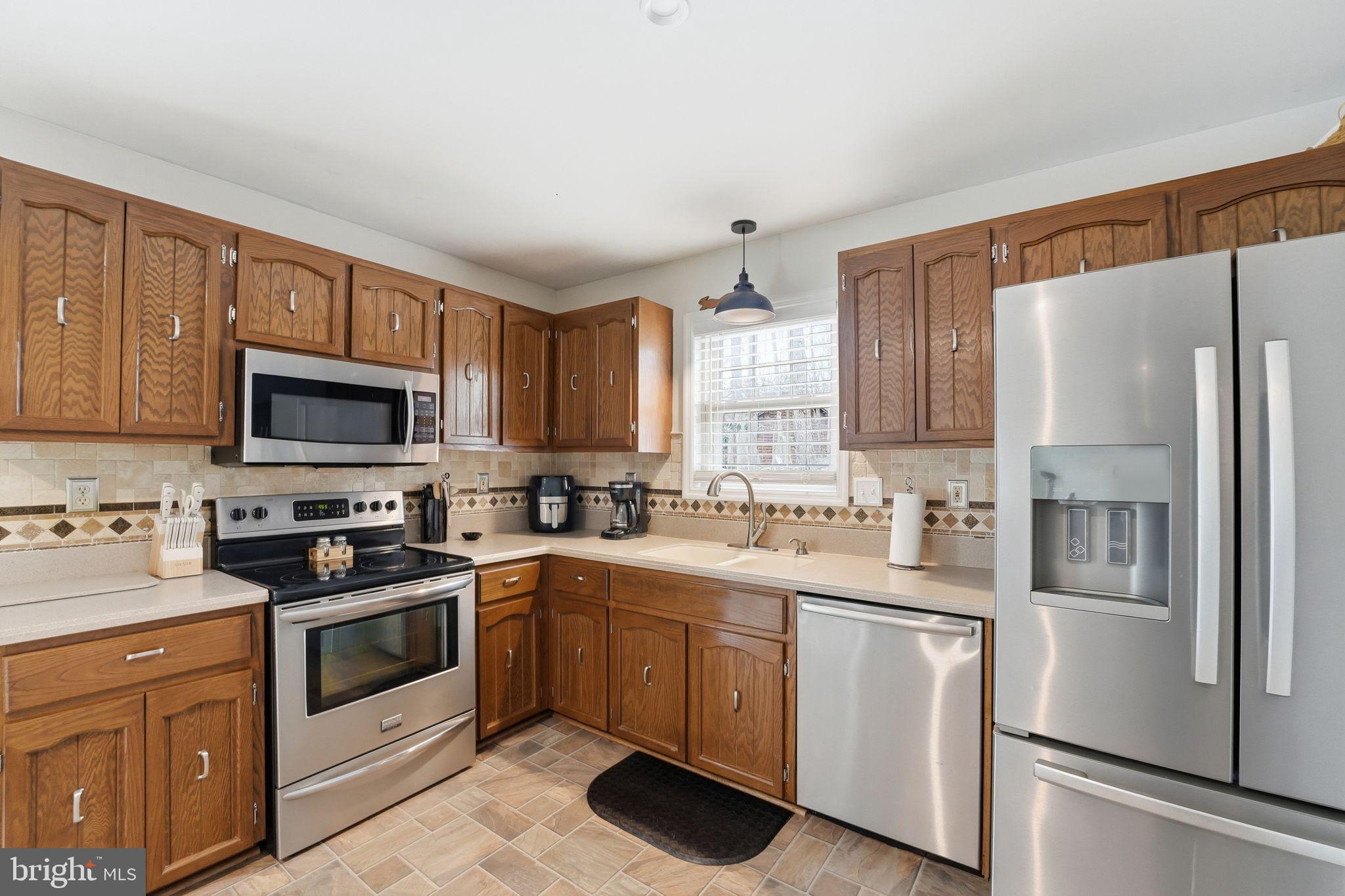 207 LAUREL DRIVE