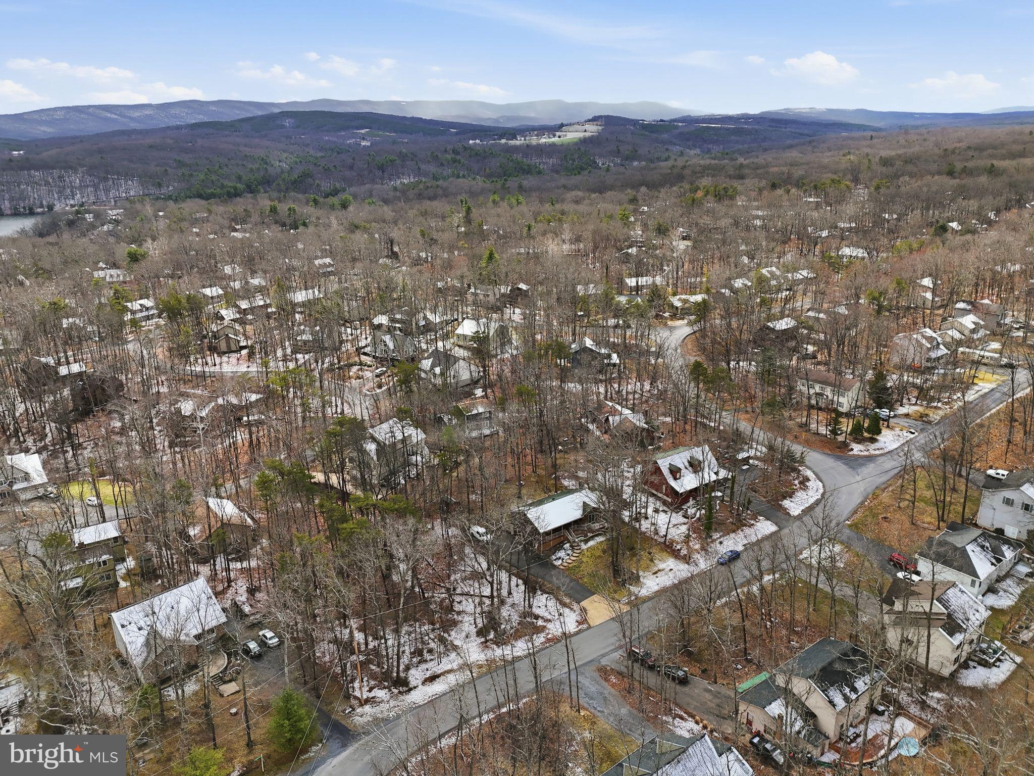 207 LAUREL DRIVE