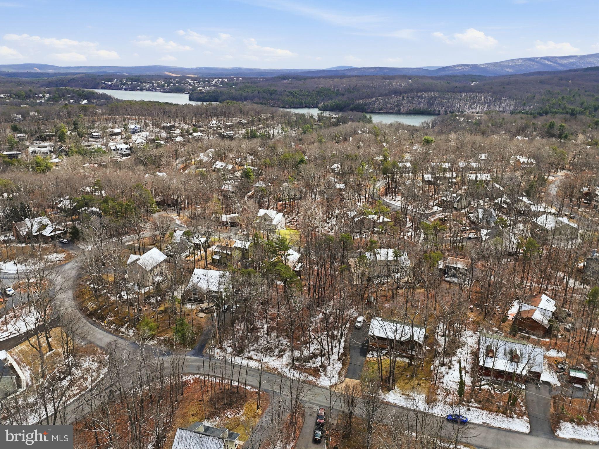 207 LAUREL DRIVE