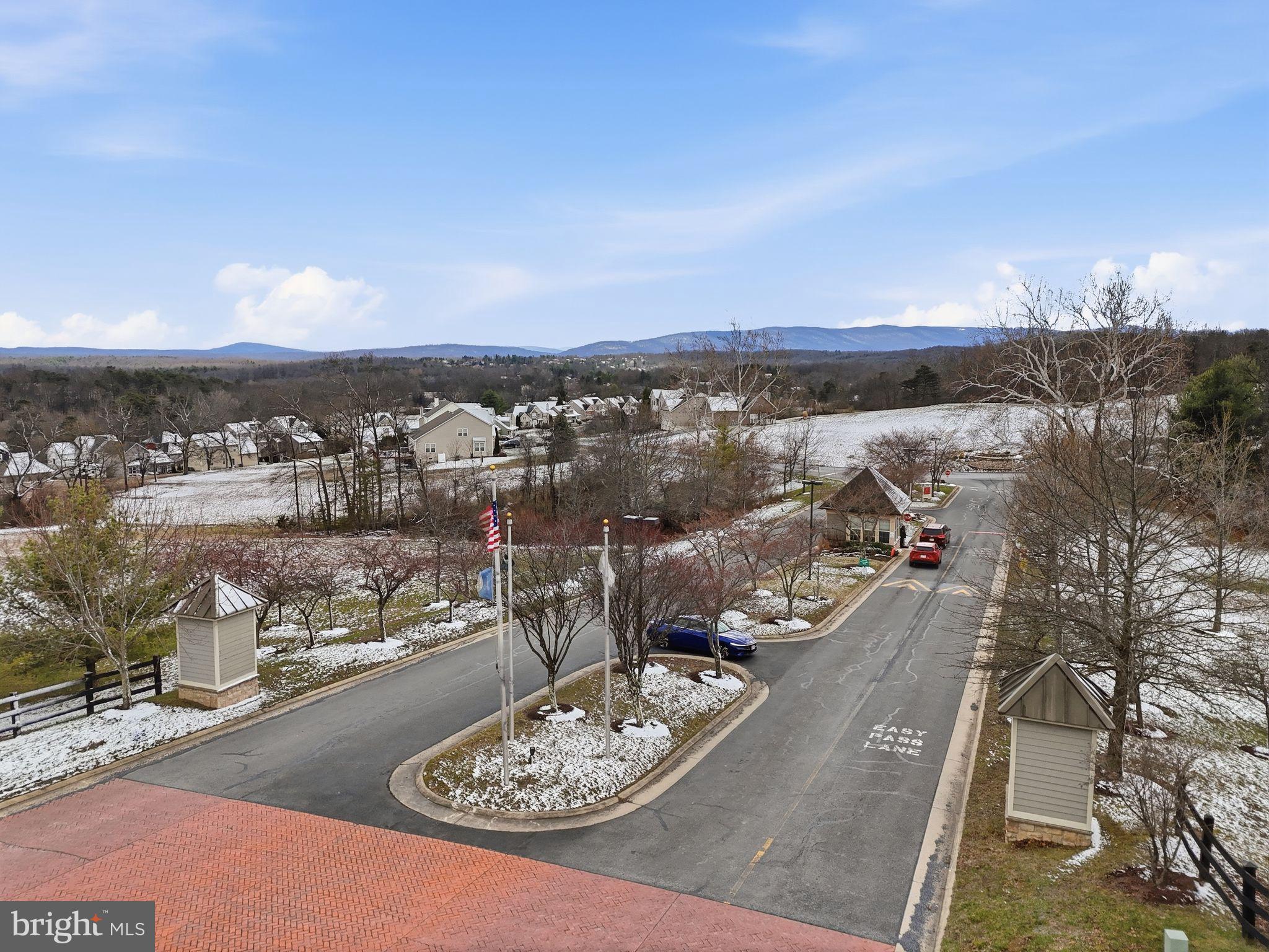 207 LAUREL DRIVE