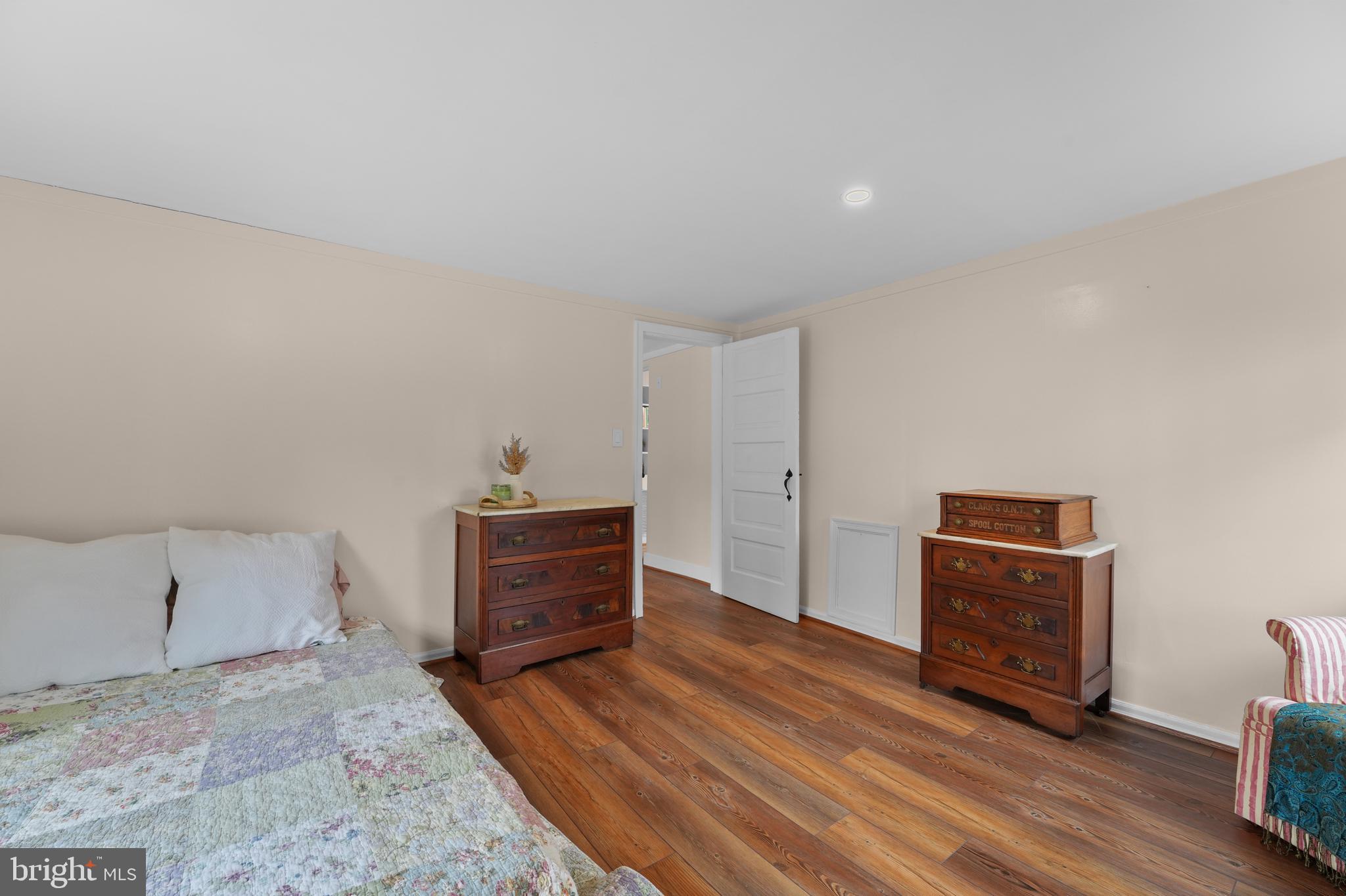 412 NELMONTE LANE