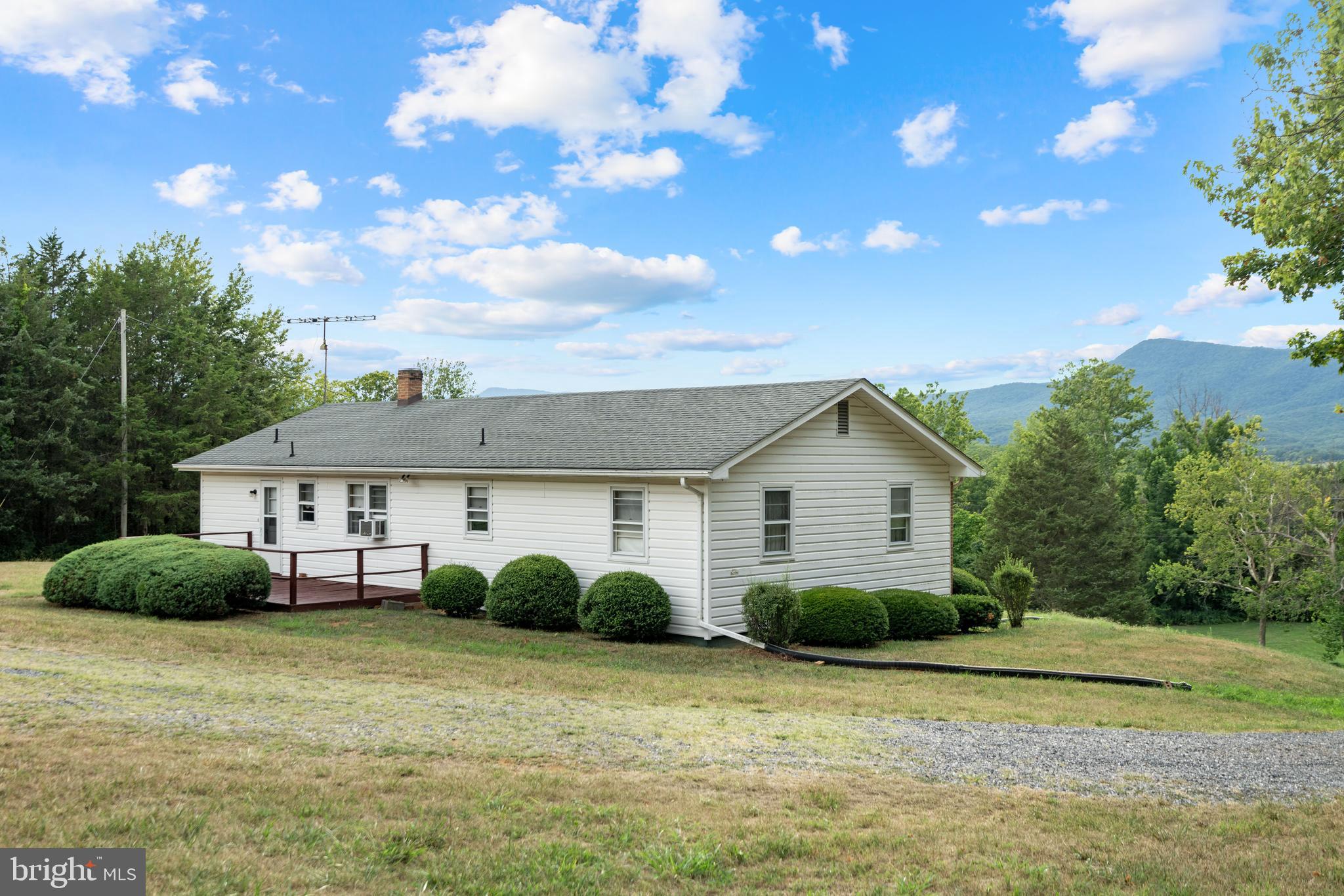 4984 US HWY 340N