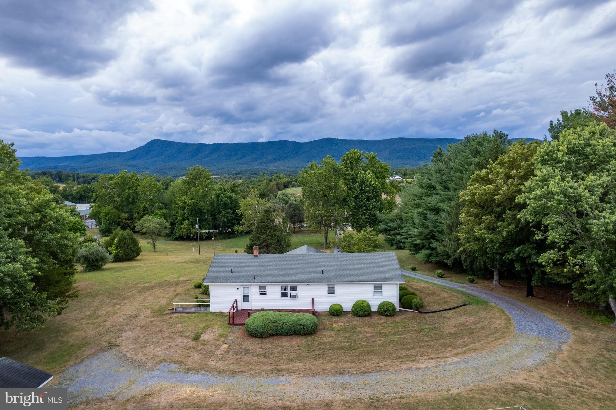 4984 US HWY 340N