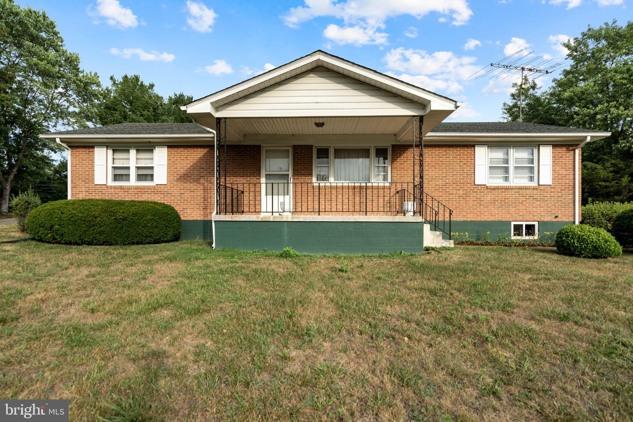 4984 US HWY 340N