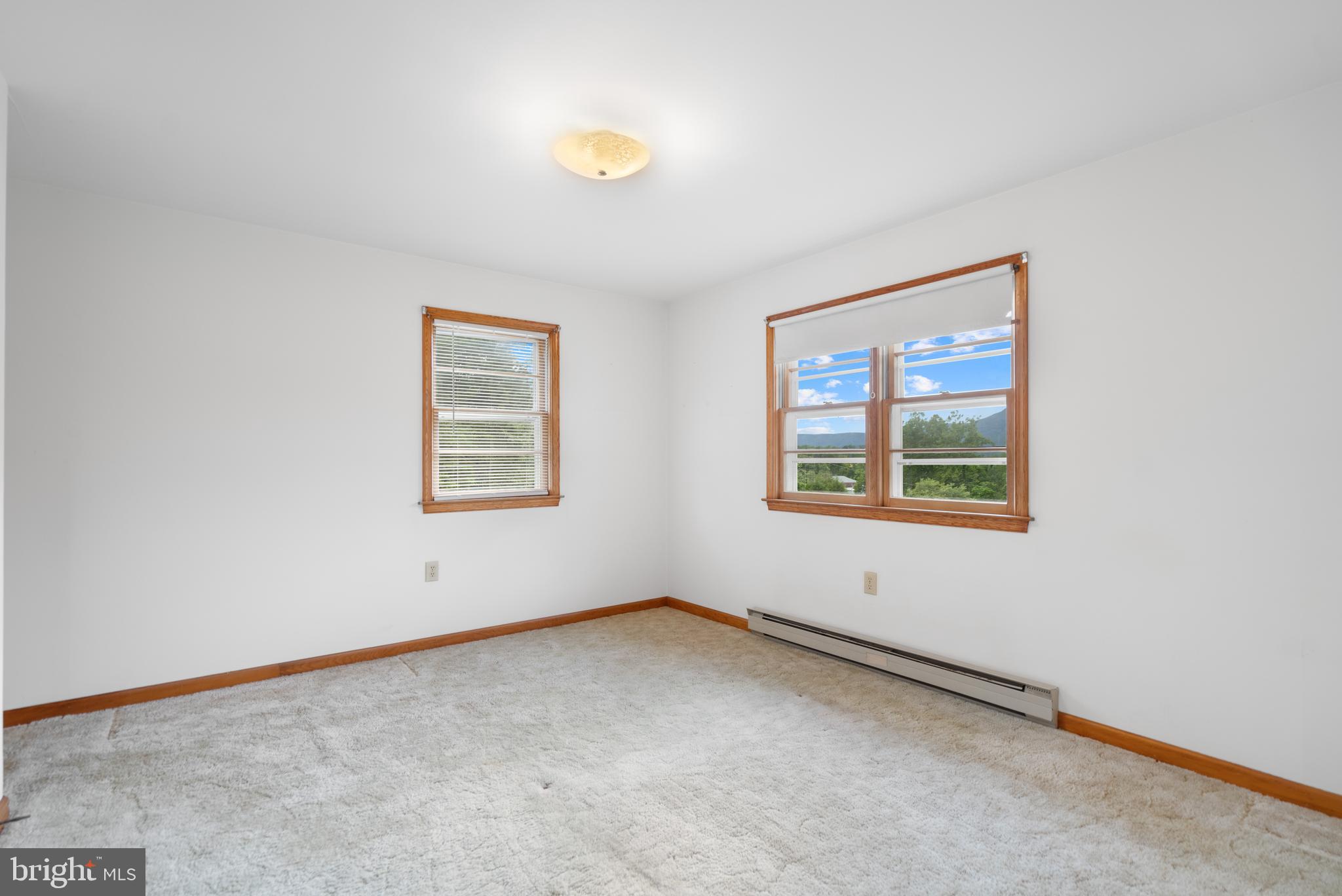4984 US HWY 340N