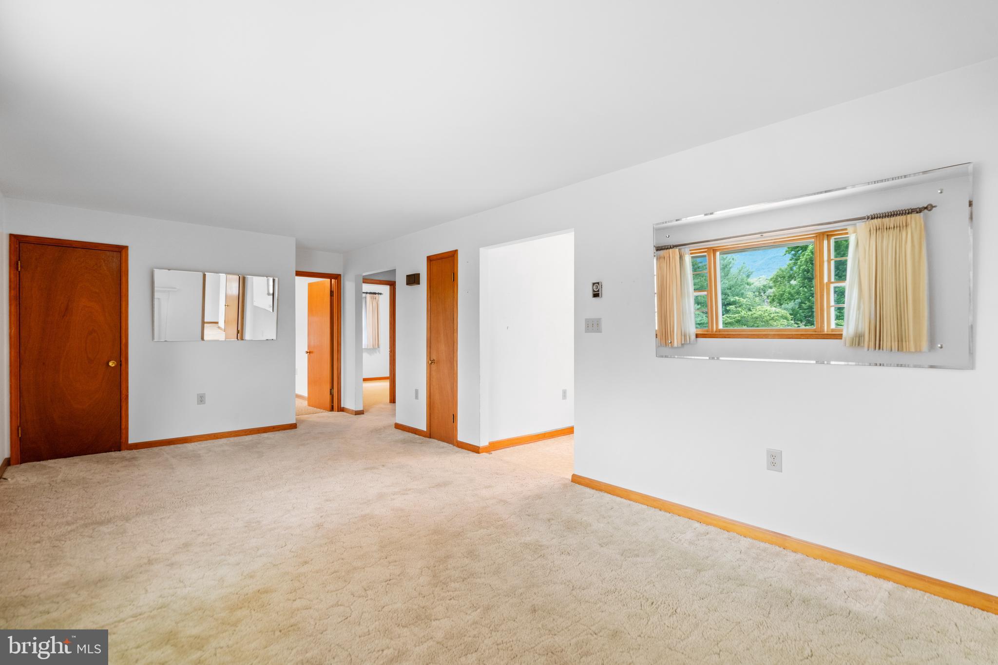 4984 US HWY 340N