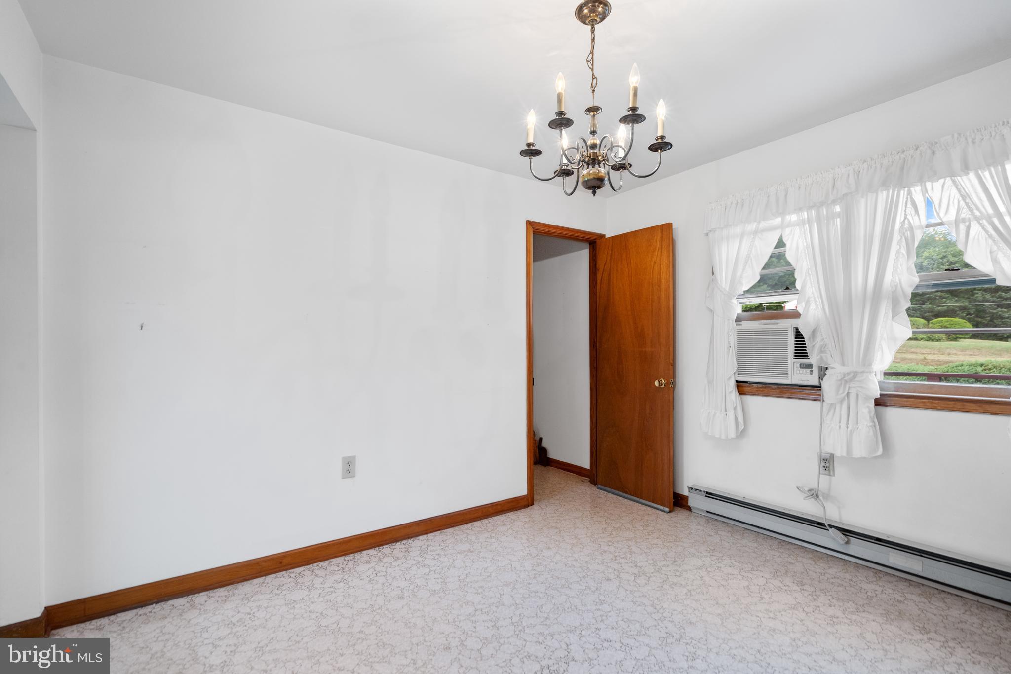 4984 US HWY 340N