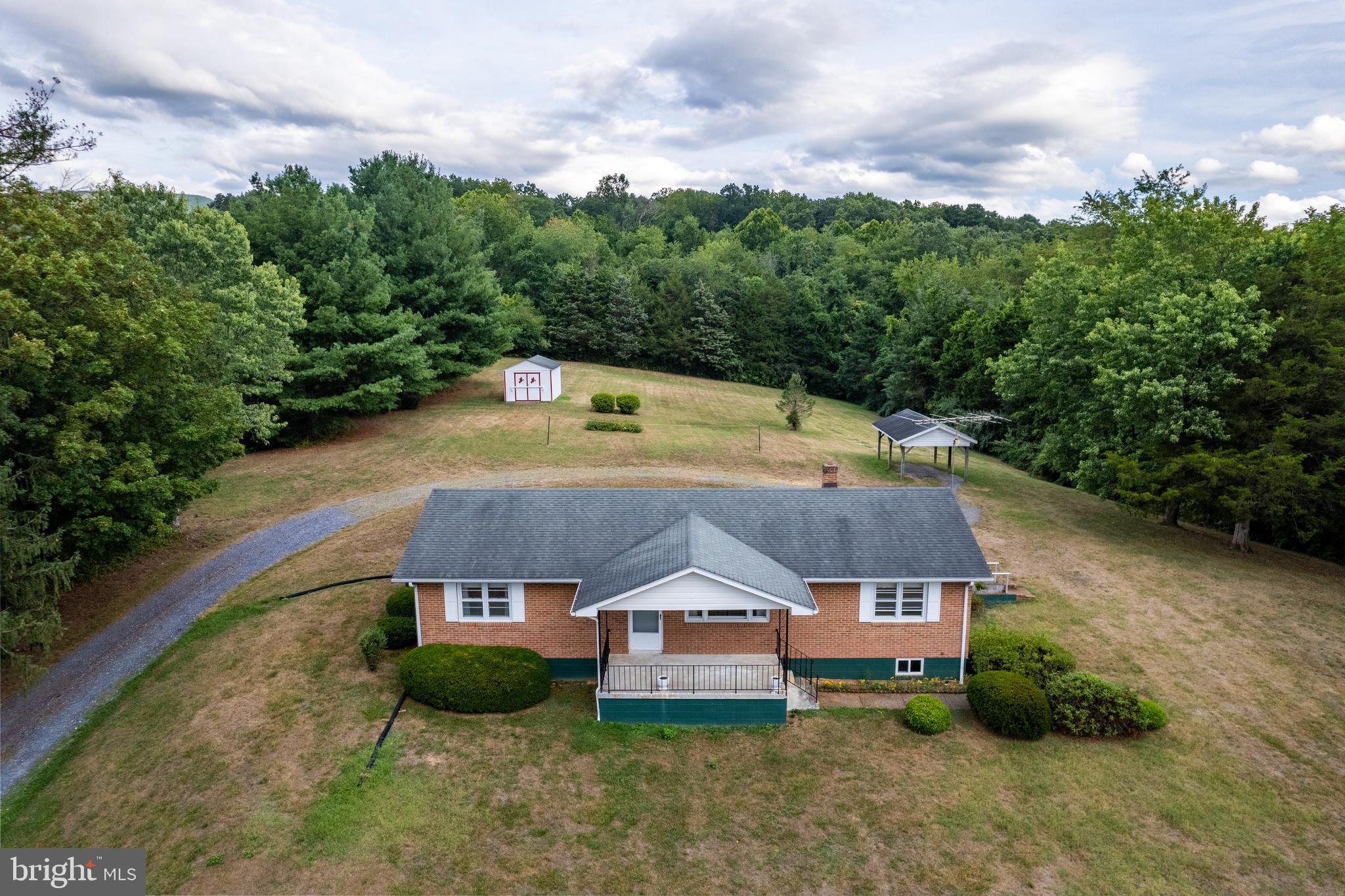 4984 US HWY 340N