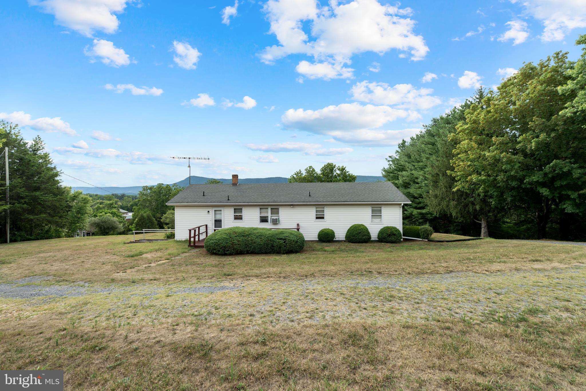 4984 US HWY 340N