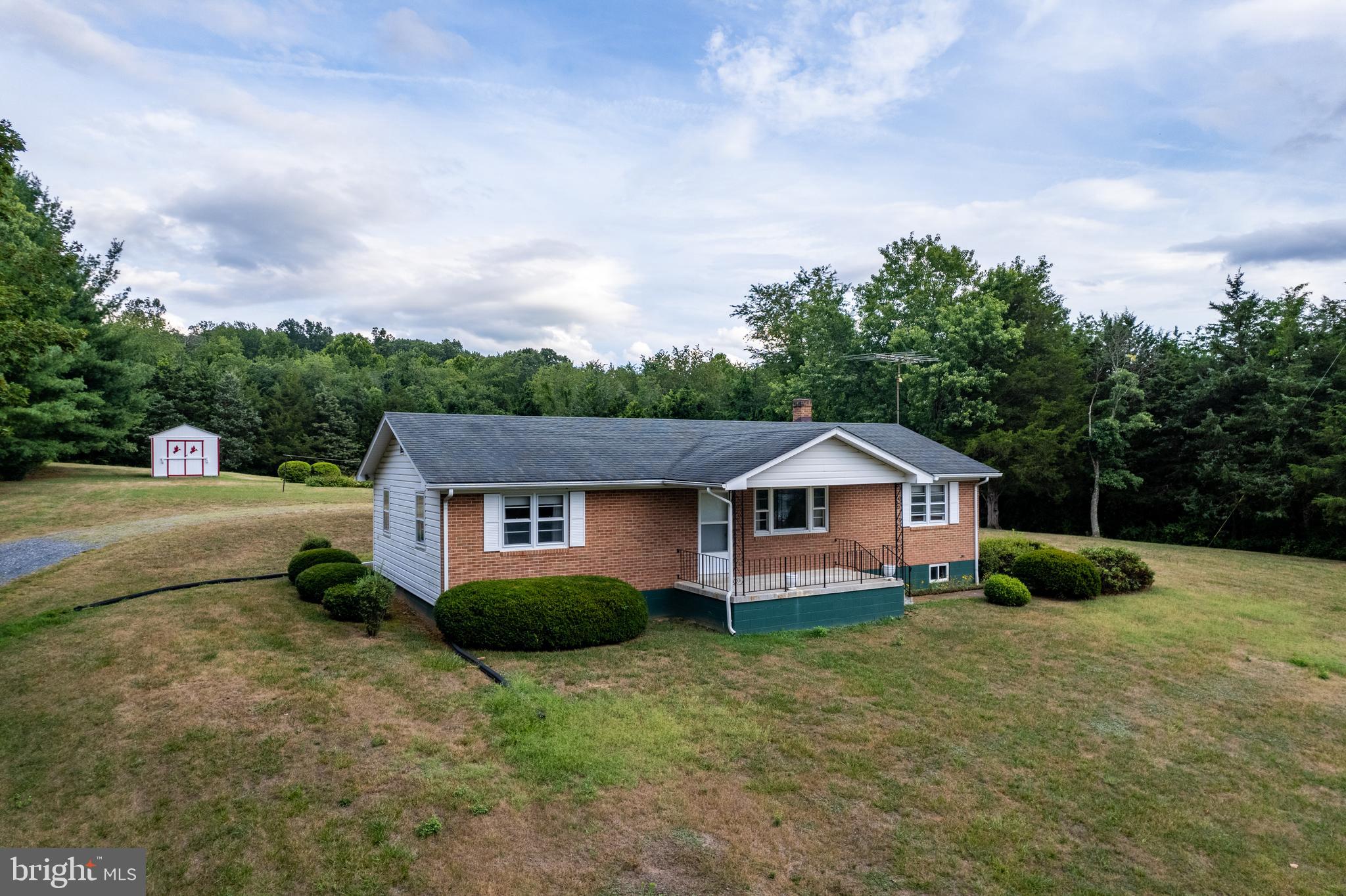 4984 US HWY 340N