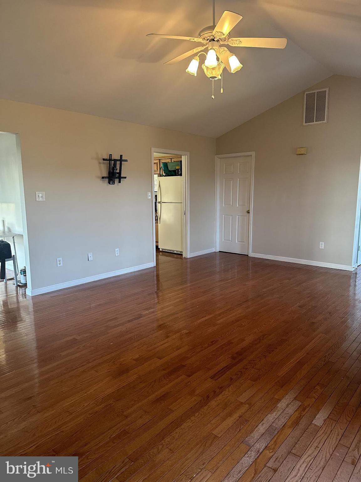 412 ROLAND ROAD
