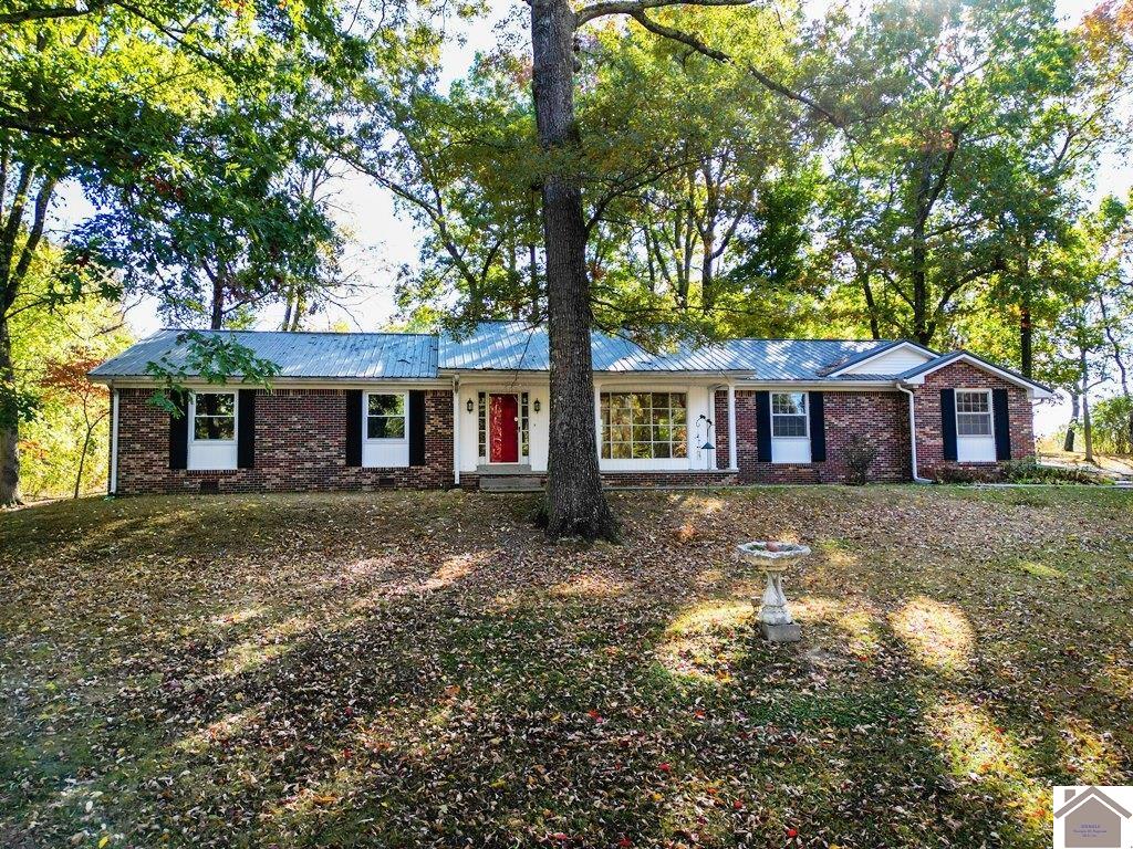 685 S Gum Springs Road