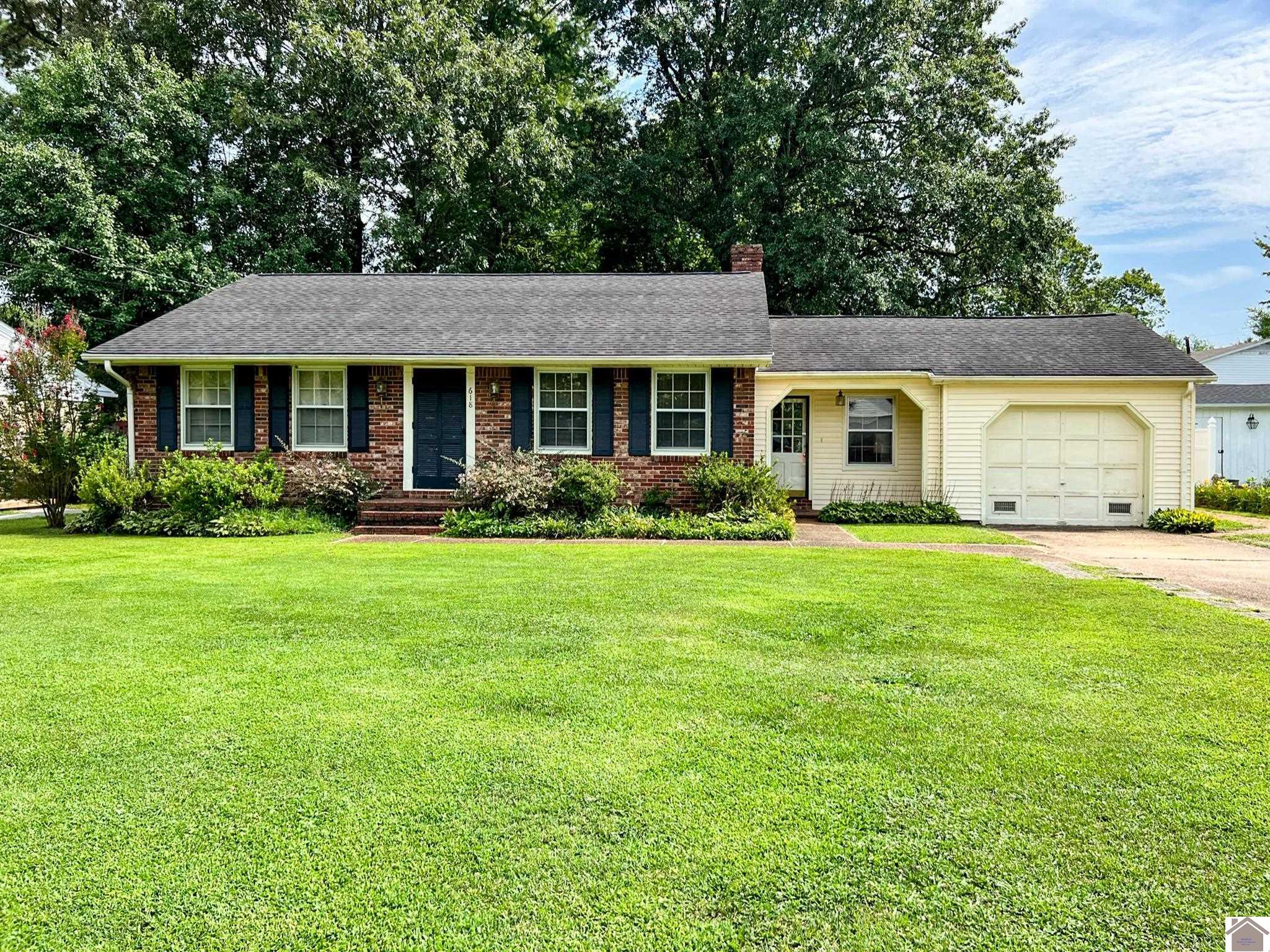 618 Hillside Drive