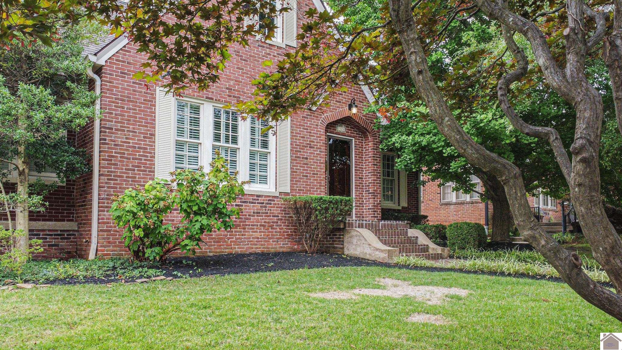 3328 Buckner Lane
