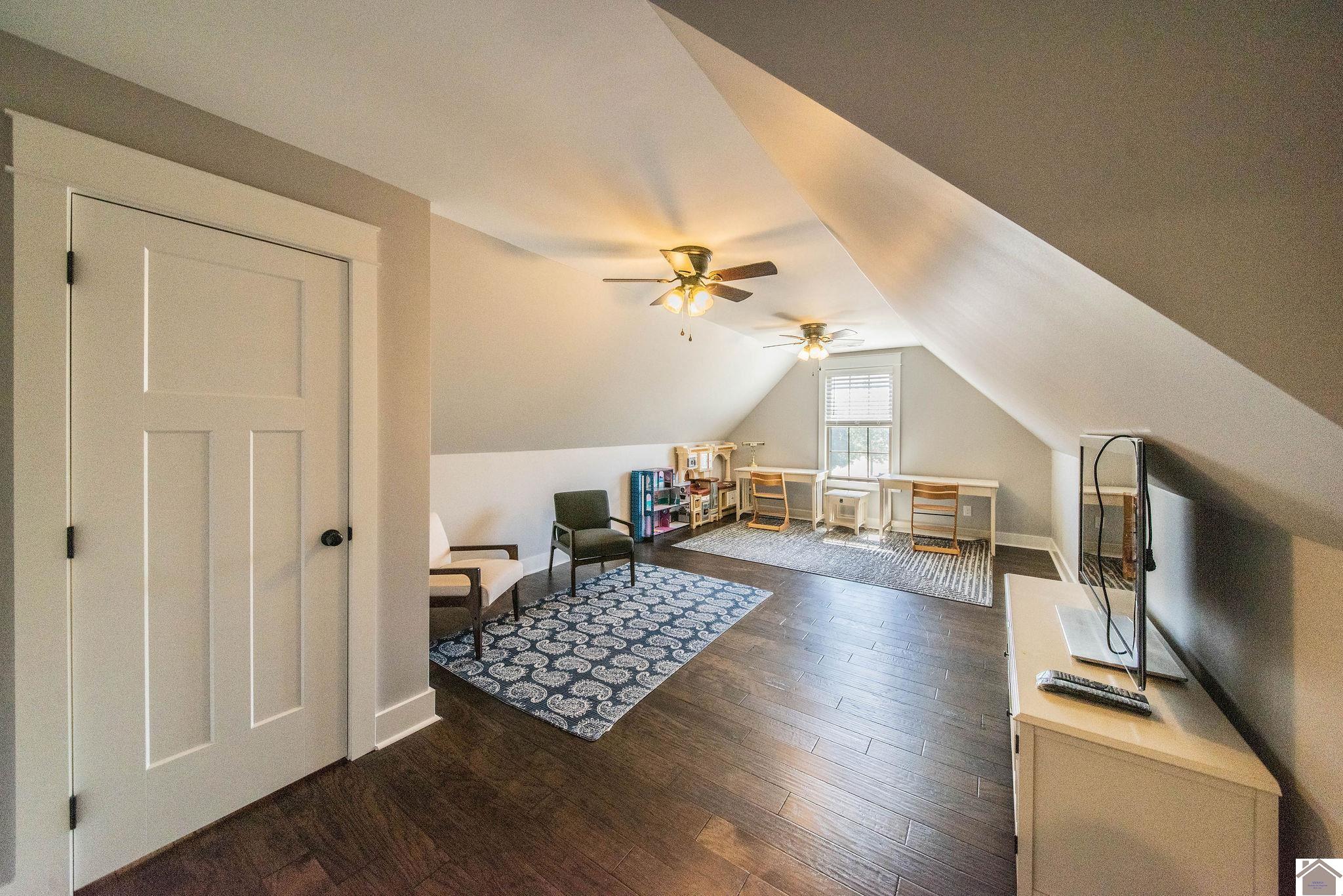 155 Christin Cove