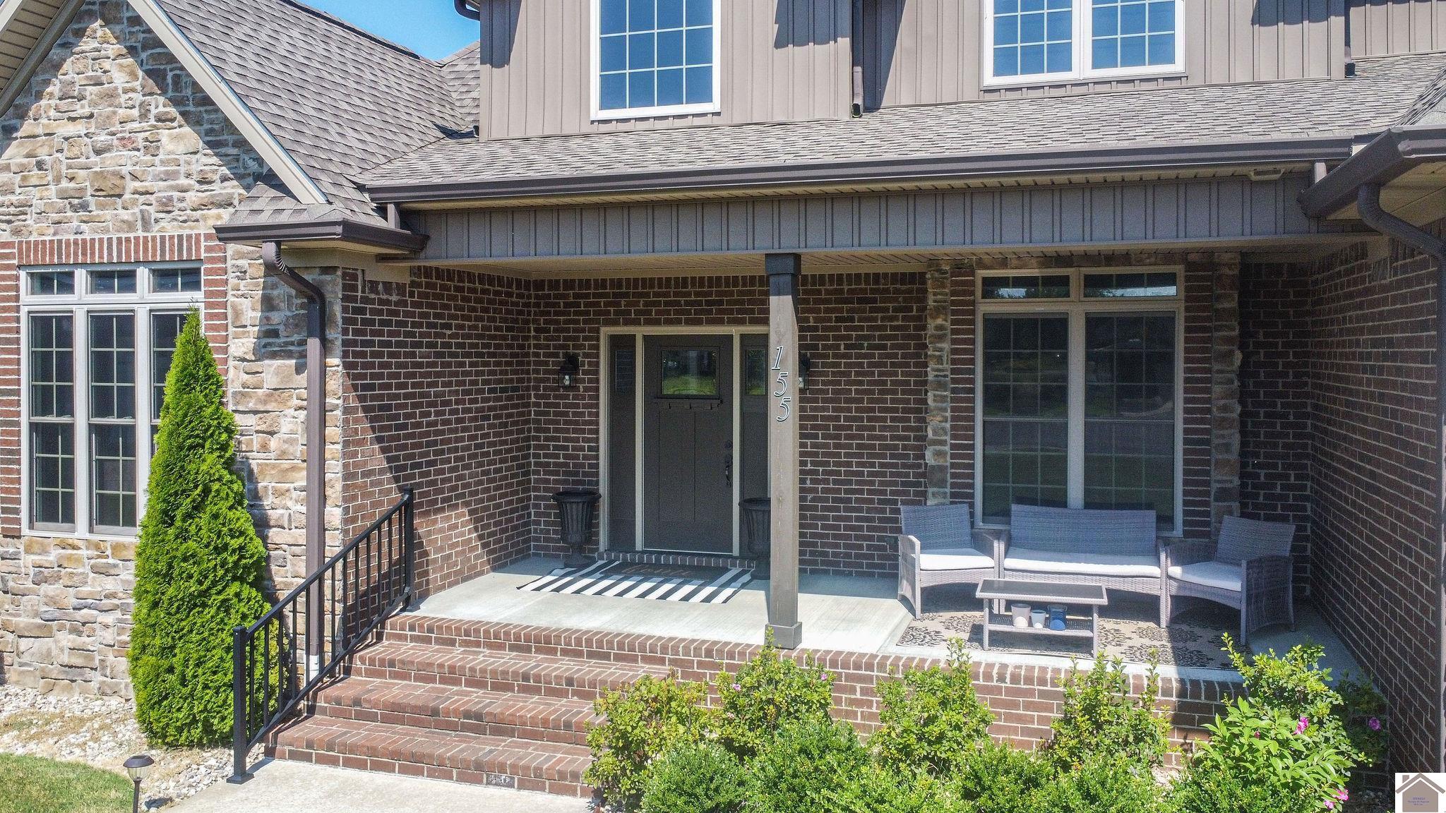 155 Christin Cove