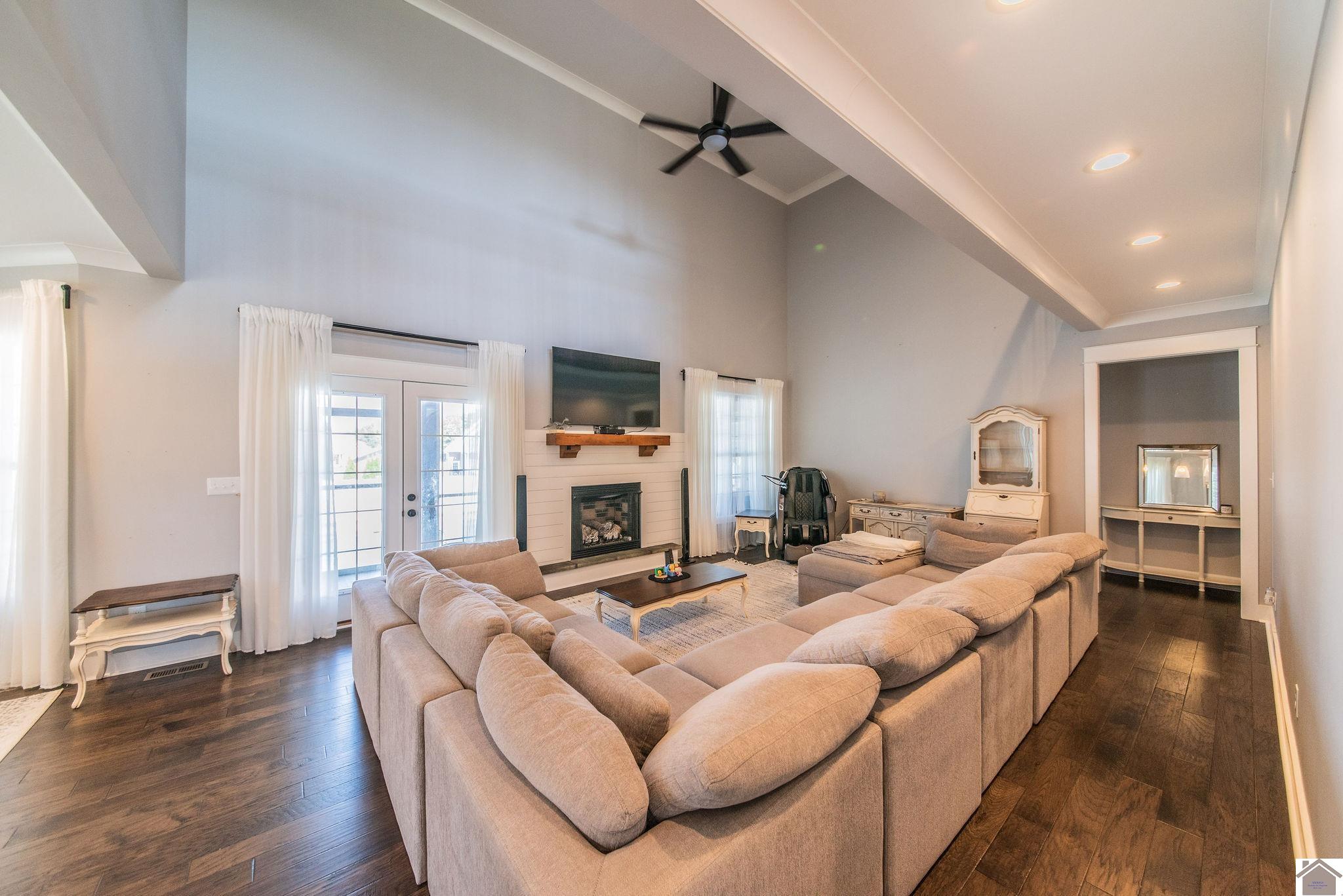 155 Christin Cove