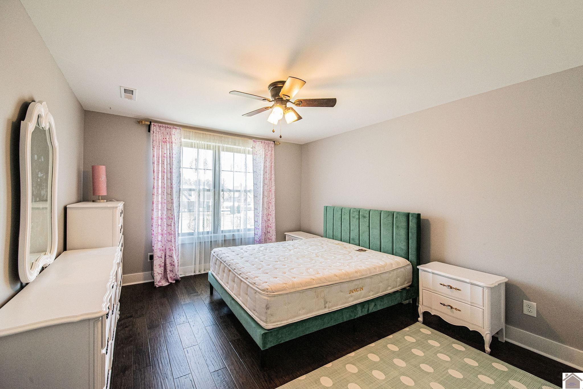 155 Christin Cove