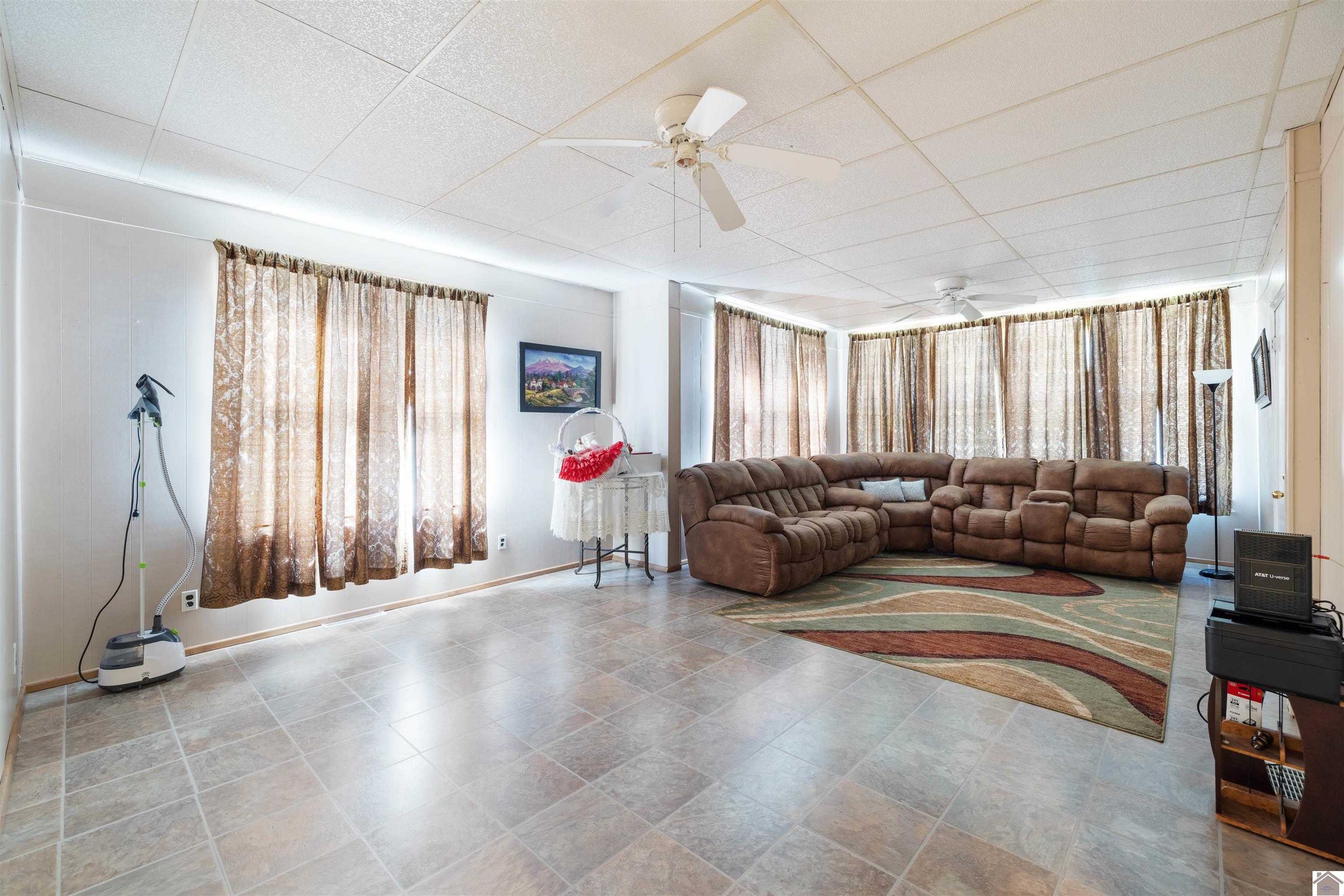 931 S 8th