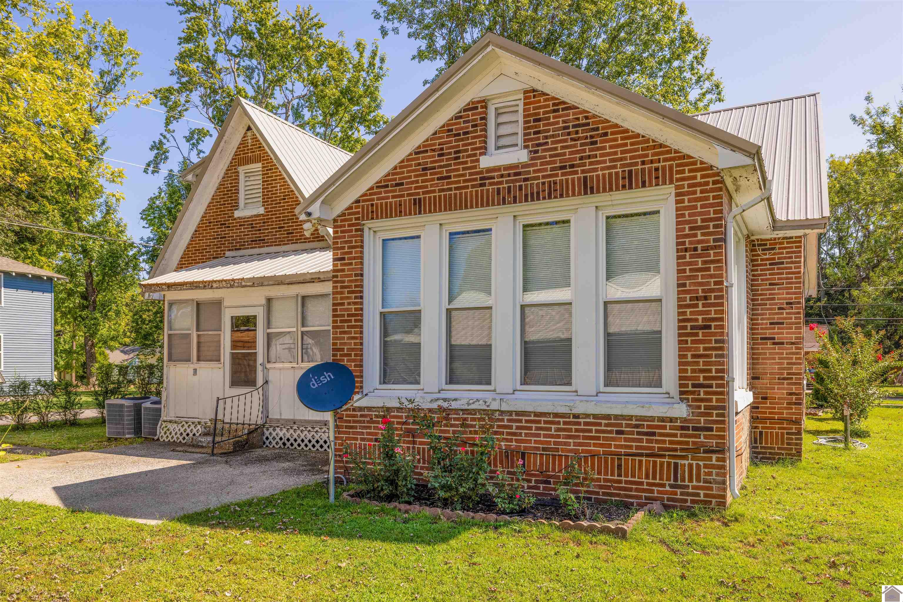 931 S 8th