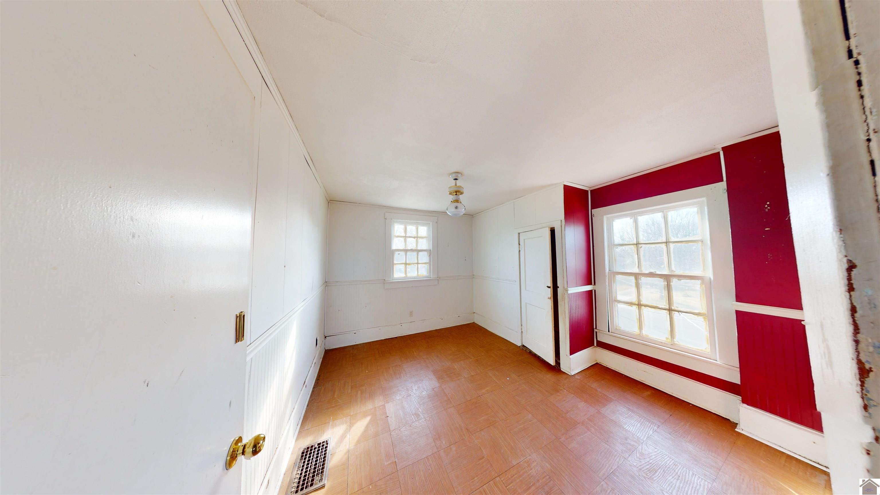 716 N 25th