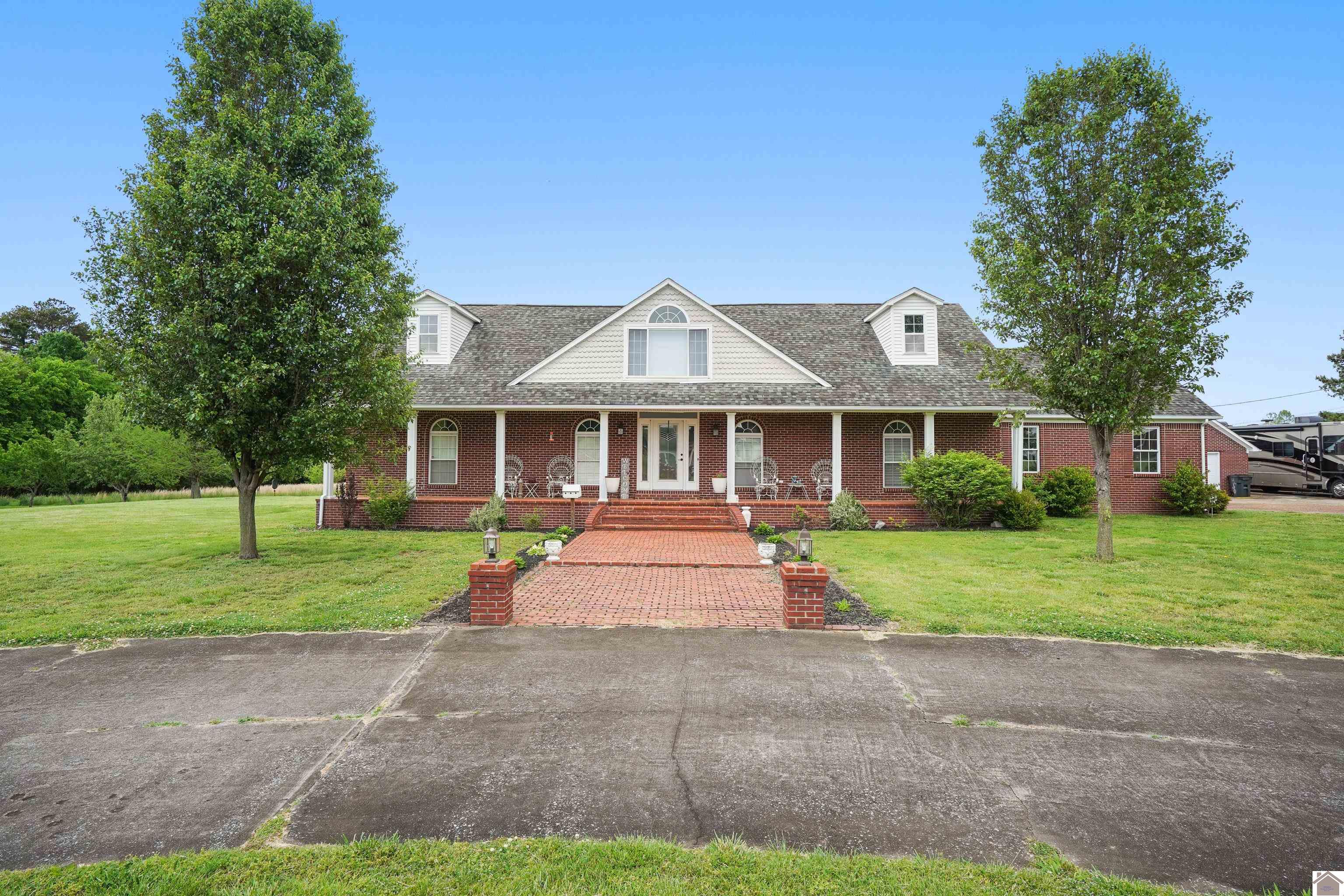 450 W Tucker Road