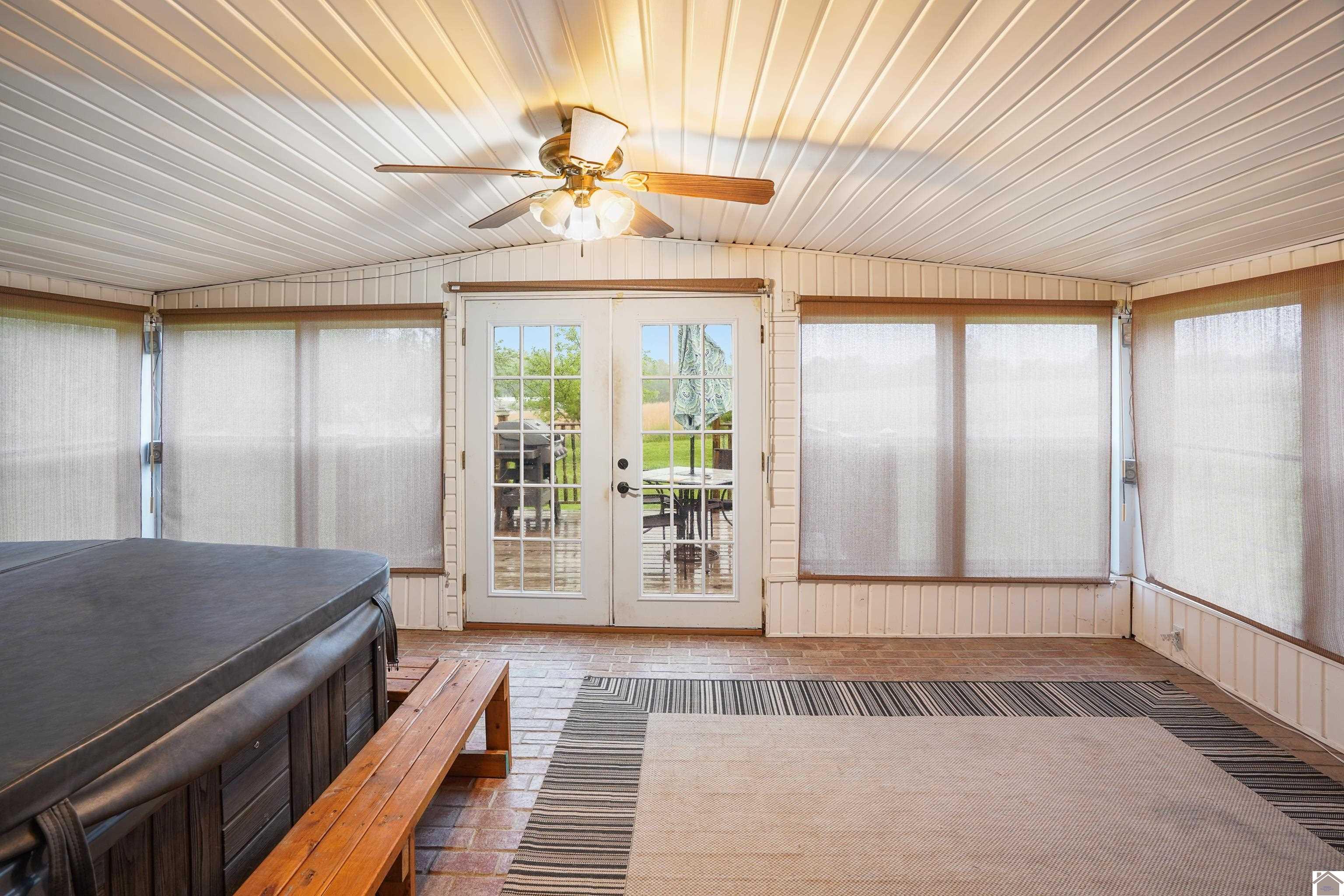 450 W Tucker Road