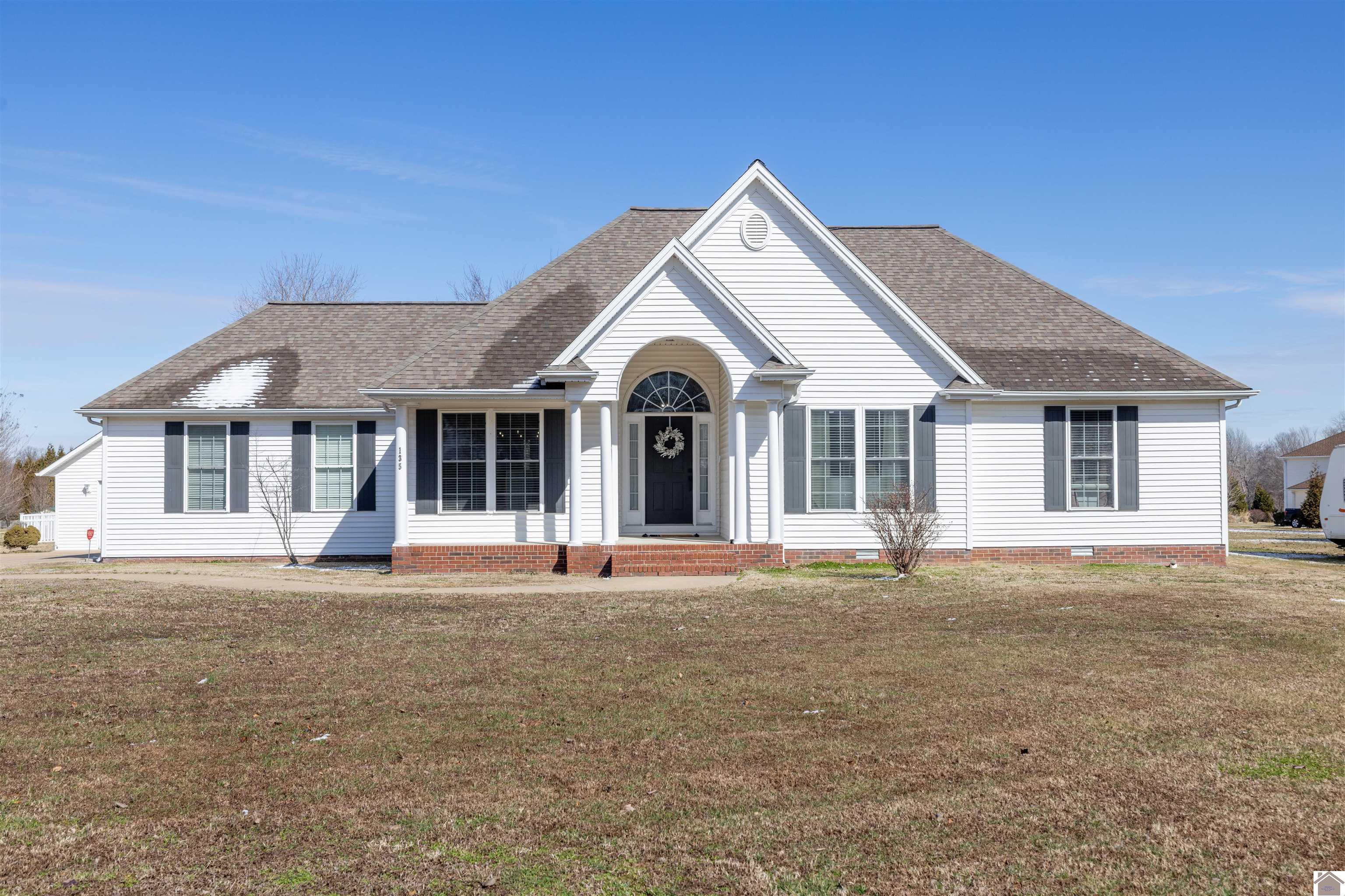 135 Erin Ln